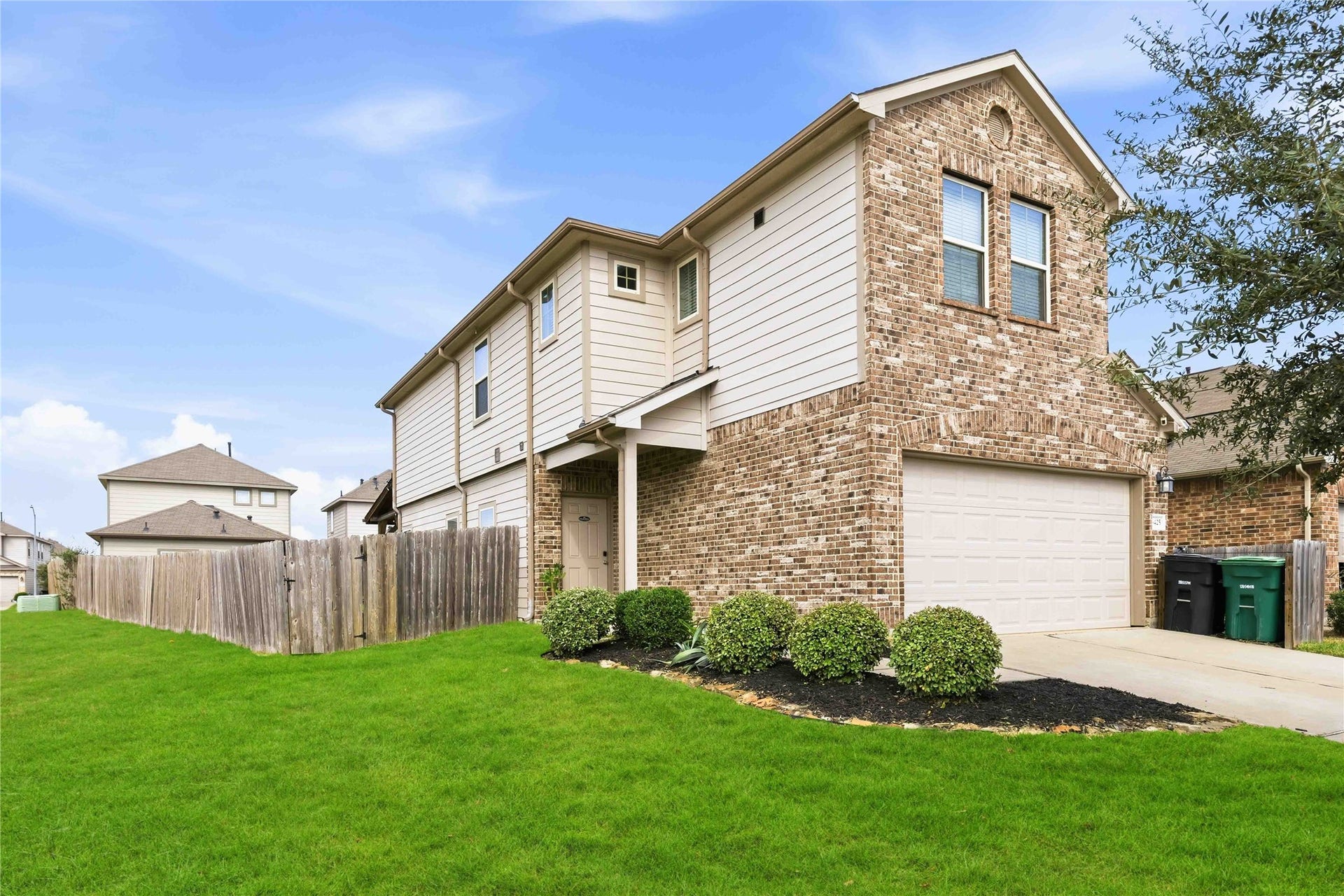 6425 Macroom Meadows Lane, Houston, TX 77048 6425 Macroom Meadows Lane, Houston, TX 77048