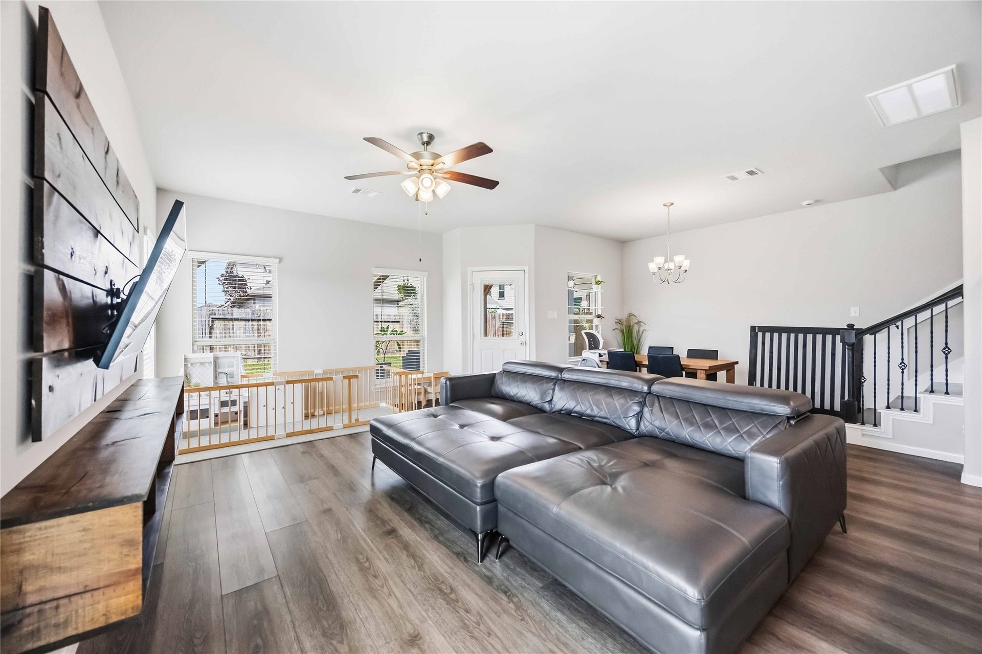 6425 Macroom Meadows Lane, Houston, TX 77048 6425 Macroom Meadows Lane, Houston, TX 77048