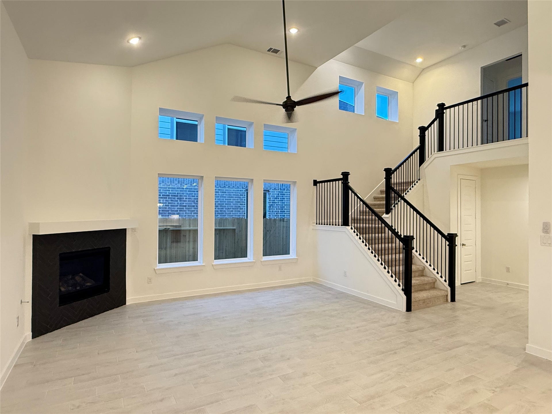 811 Orchard Vale Way, Rosharon, TX 77583 811 Orchard Vale Way, Rosharon, TX 77583