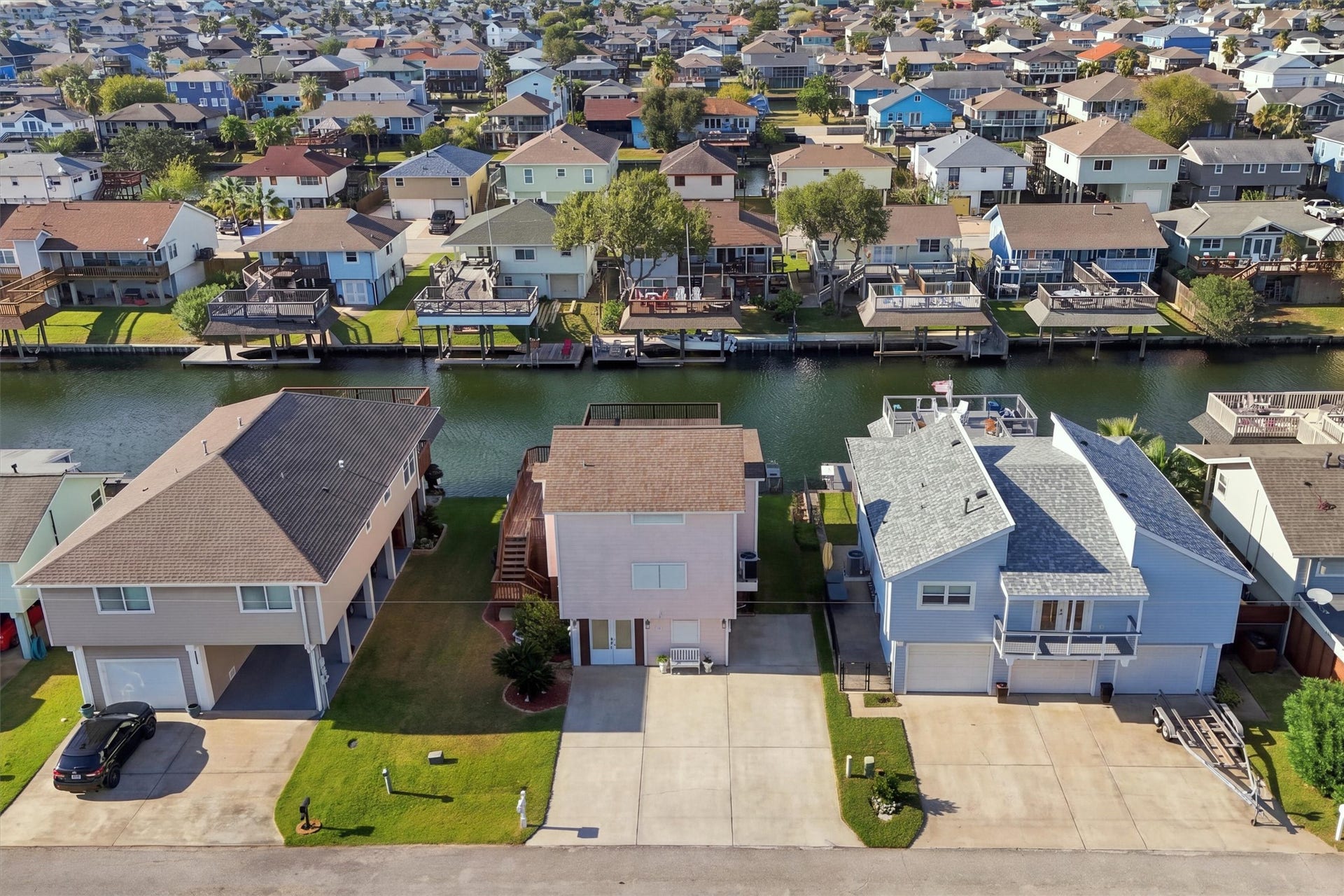1031 Redfish Street, Bayou Vista, TX 77563 1031 Redfish Street, Bayou Vista, TX 77563