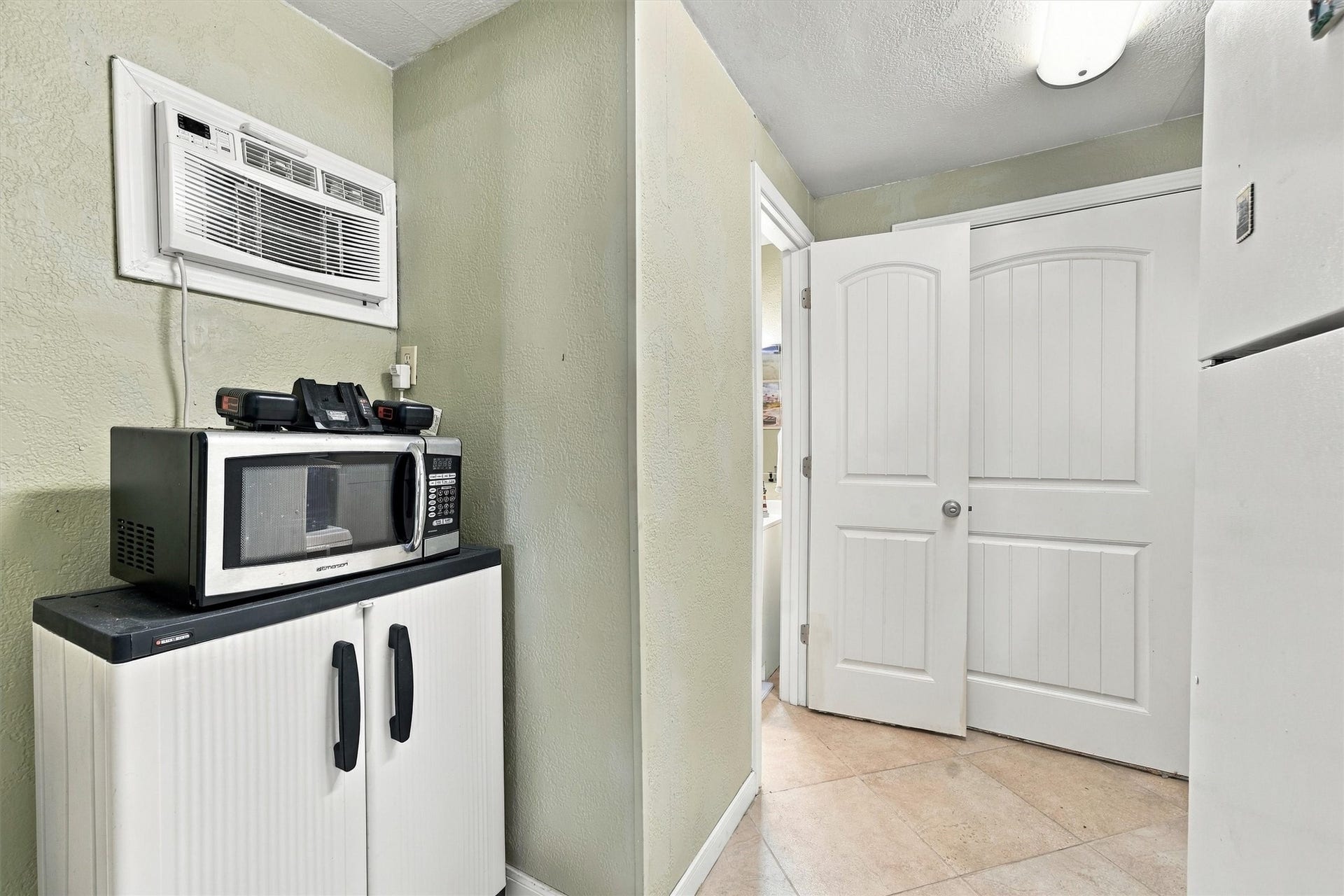1031 Redfish Street, Bayou Vista, TX 77563 1031 Redfish Street, Bayou Vista, TX 77563