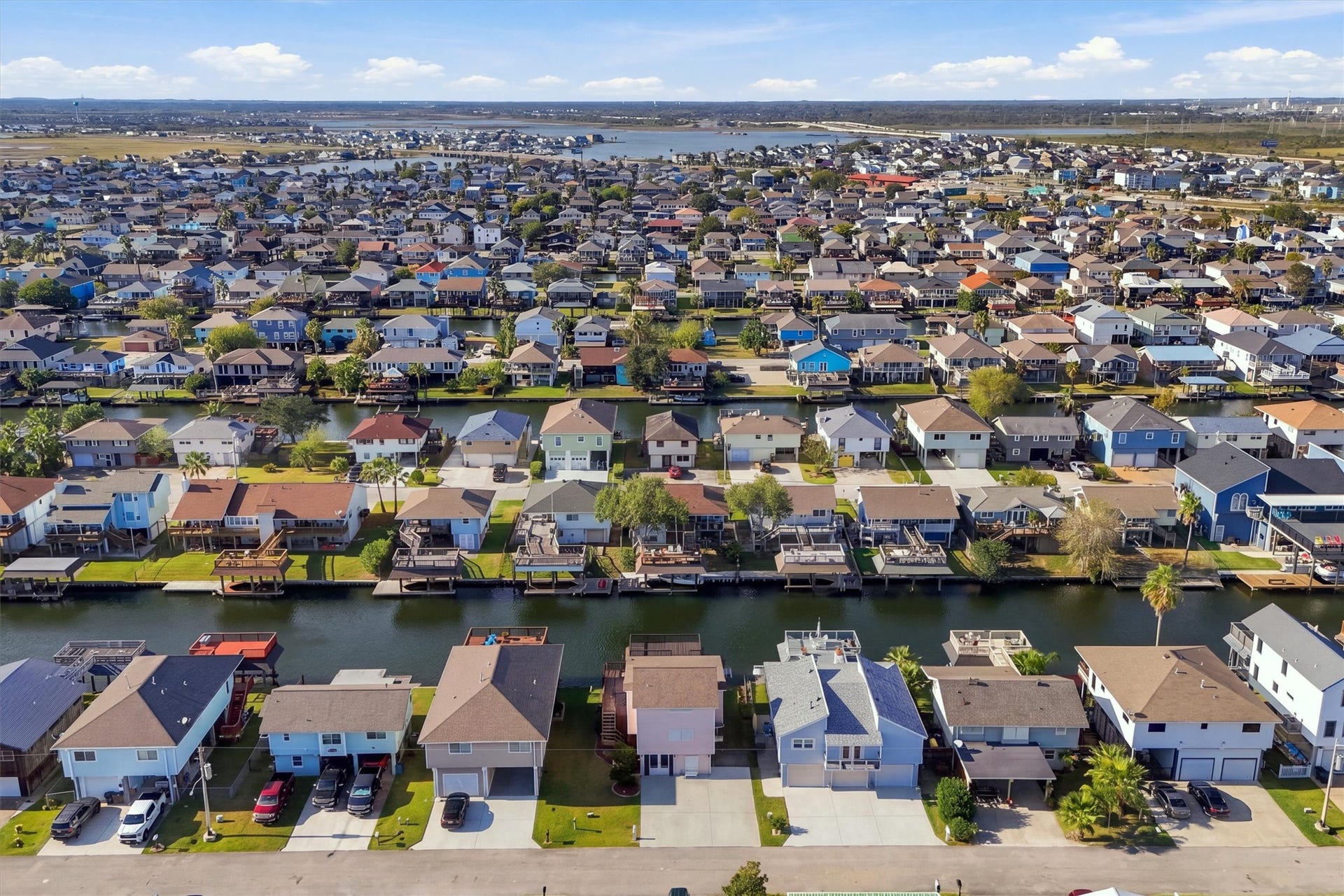 1031 Redfish Street, Bayou Vista, TX 77563 1031 Redfish Street, Bayou Vista, TX 77563