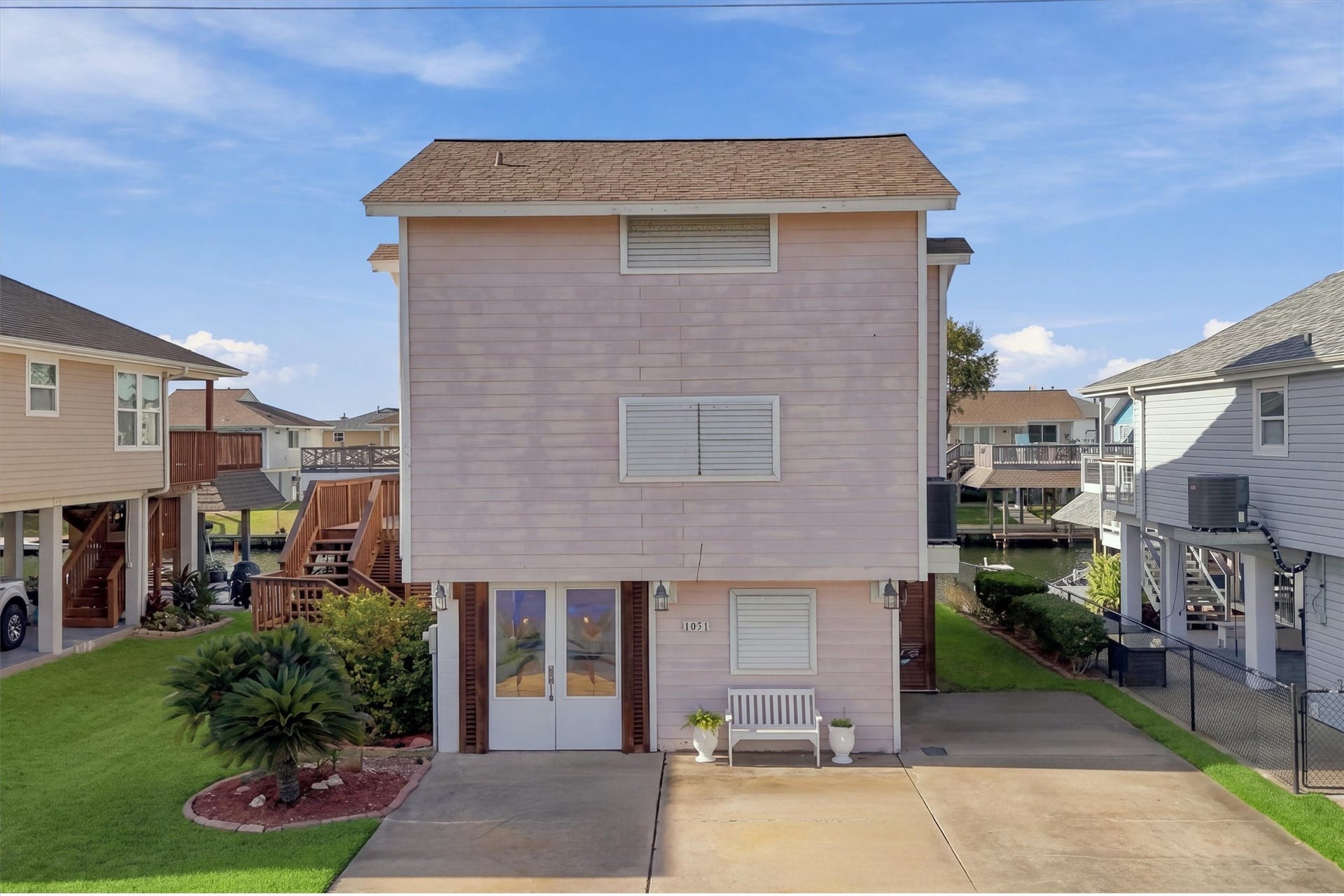 1031 Redfish Street, Bayou Vista, TX 77563 1031 Redfish Street, Bayou Vista, TX 77563