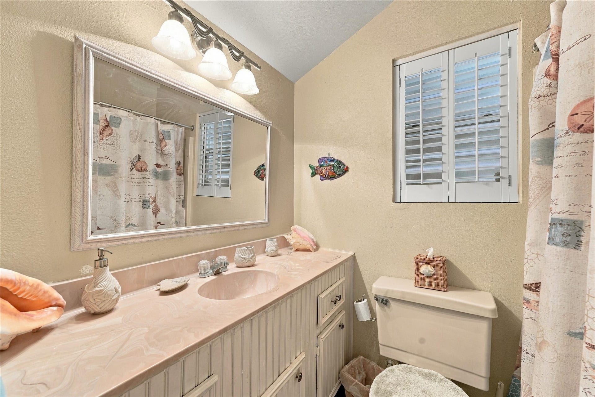 1031 Redfish Street, Bayou Vista, TX 77563 1031 Redfish Street, Bayou Vista, TX 77563