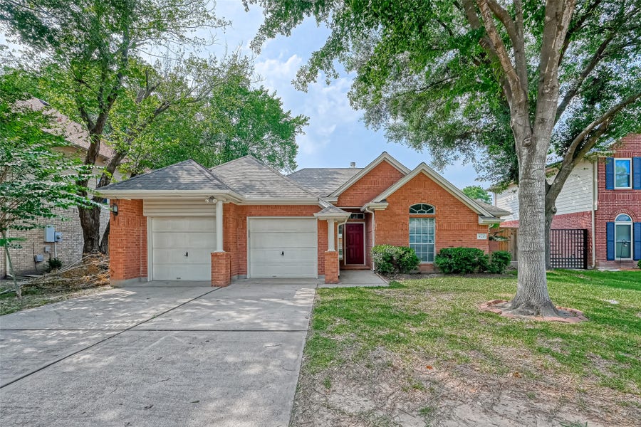 Property photo for 4126 Surreydon Drive, Houston, TX