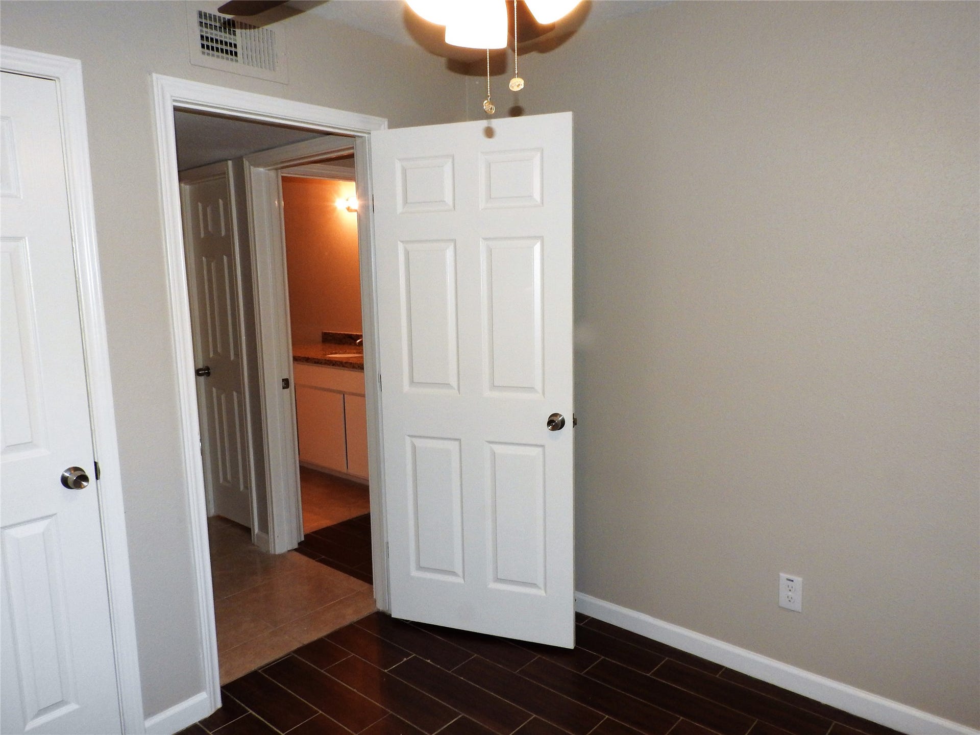 708 Memorial Mews Street, #C, Houston, TX 77079 708 Memorial Mews Street, #C, Houston, TX 77079