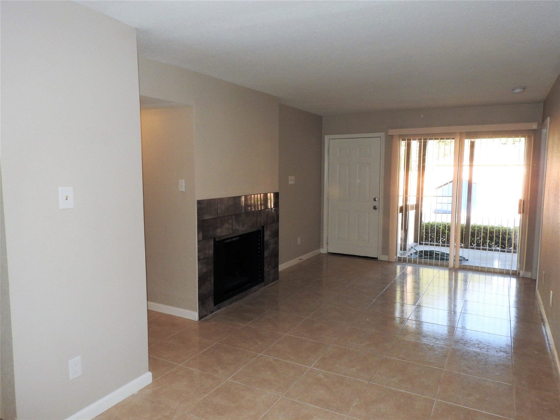 708 Memorial Mews Street, #C, Houston, TX 77079 708 Memorial Mews Street, #C, Houston, TX 77079