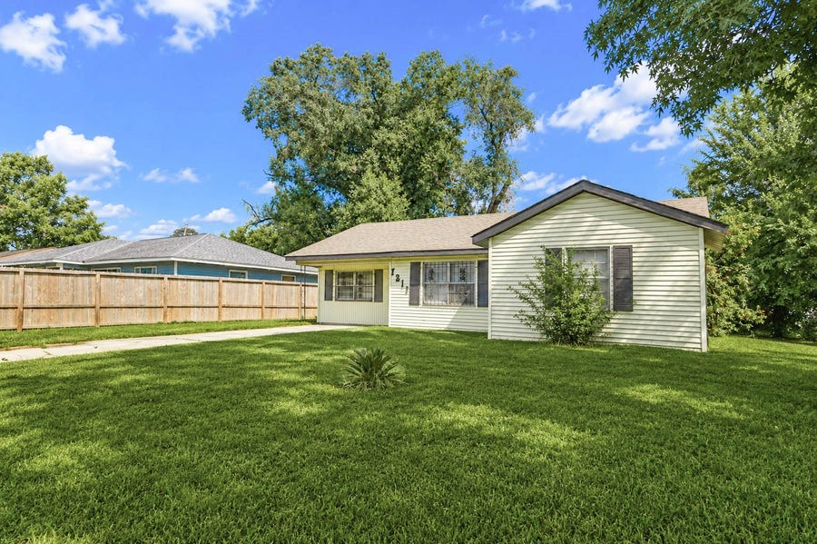 Property photo for 7217 Parker Road, Houston, TX
