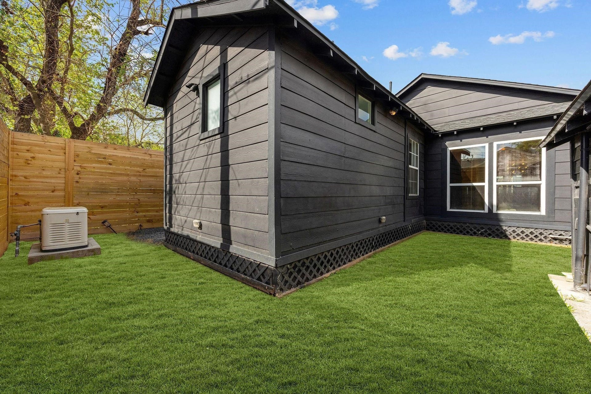 1310 Walton Street, Houston, TX 77009 1310 Walton Street, Houston, TX 77009