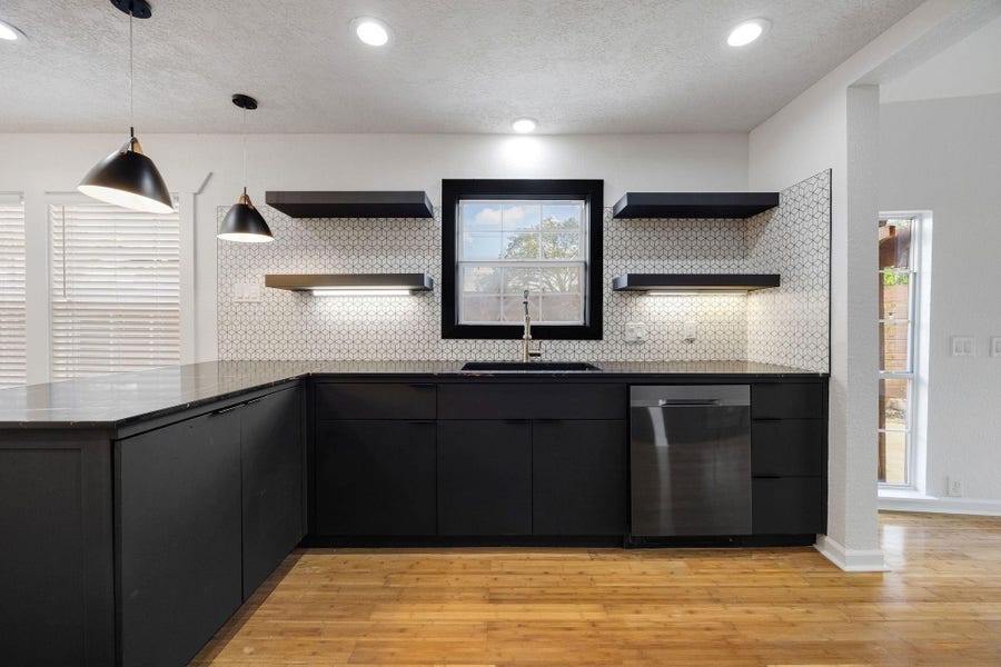 Property photo for 1310 Walton Street, Houston, TX