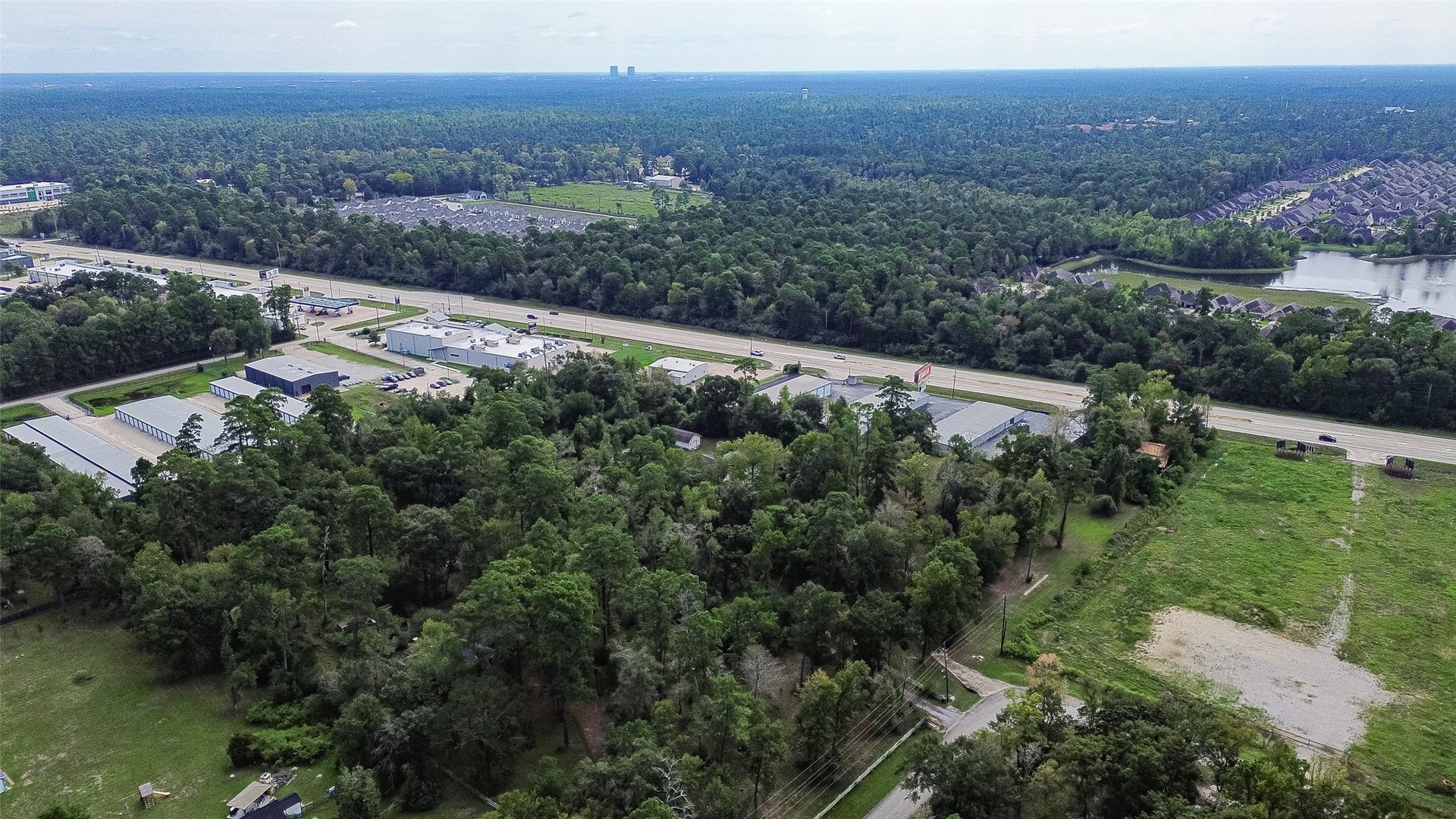 15257 N Saddlewood Drive, Conroe, TX 77384