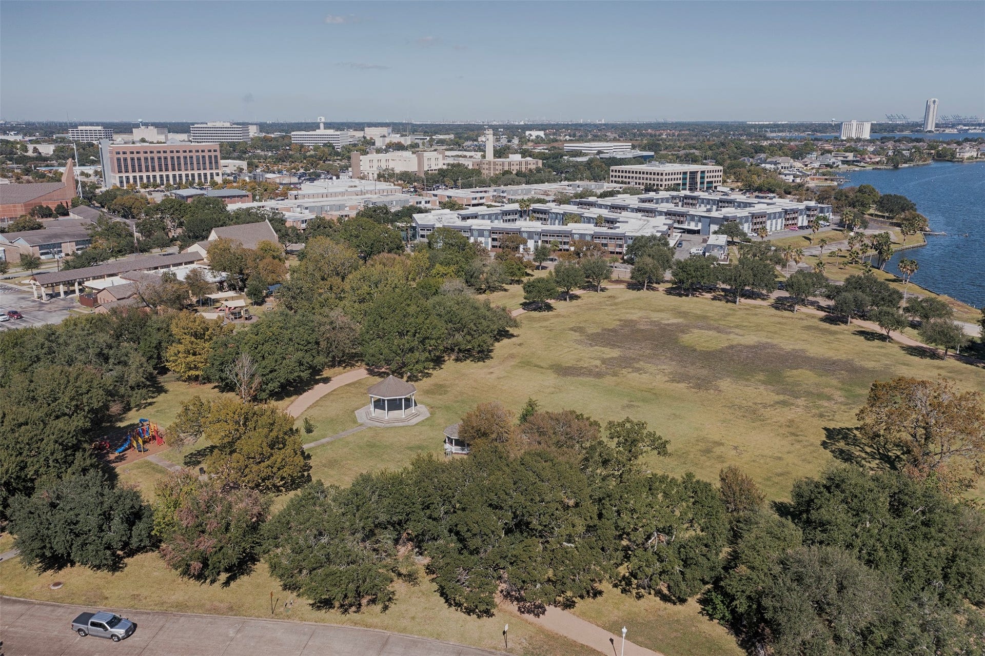 18502 Vinland Drive, Nassau Bay, TX 77058 Just across the street is the park with wonderful open space for the kids to play and also providesGazebo and walking or jogging trails.