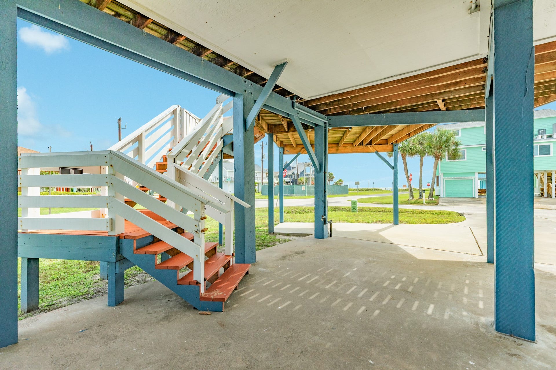 12524 W Ventura Drive, Galveston, TX 77554 12524 W Ventura Drive, Galveston, TX 77554