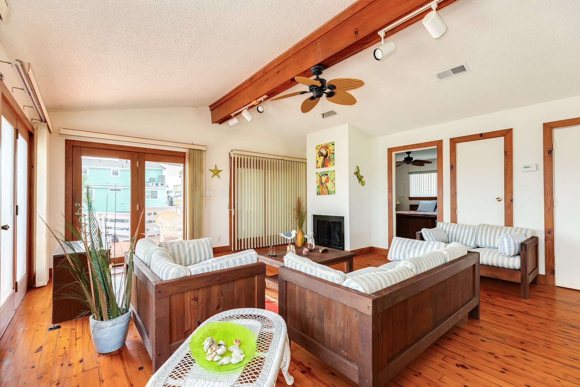 12524 W Ventura Drive, Galveston, TX 77554 12524 W Ventura Drive, Galveston, TX 77554