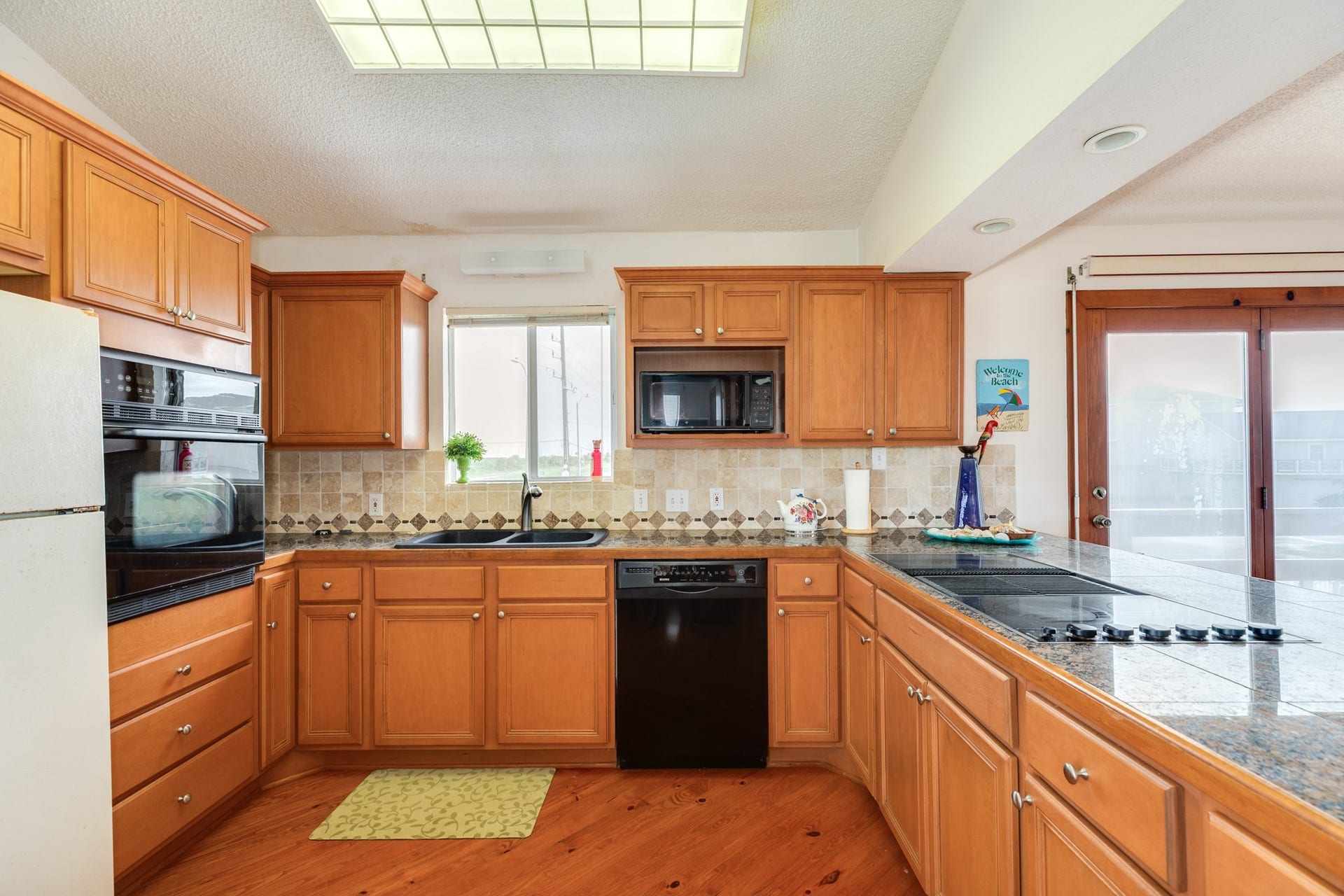 12524 W Ventura Drive, Galveston, TX 77554 12524 W Ventura Drive, Galveston, TX 77554