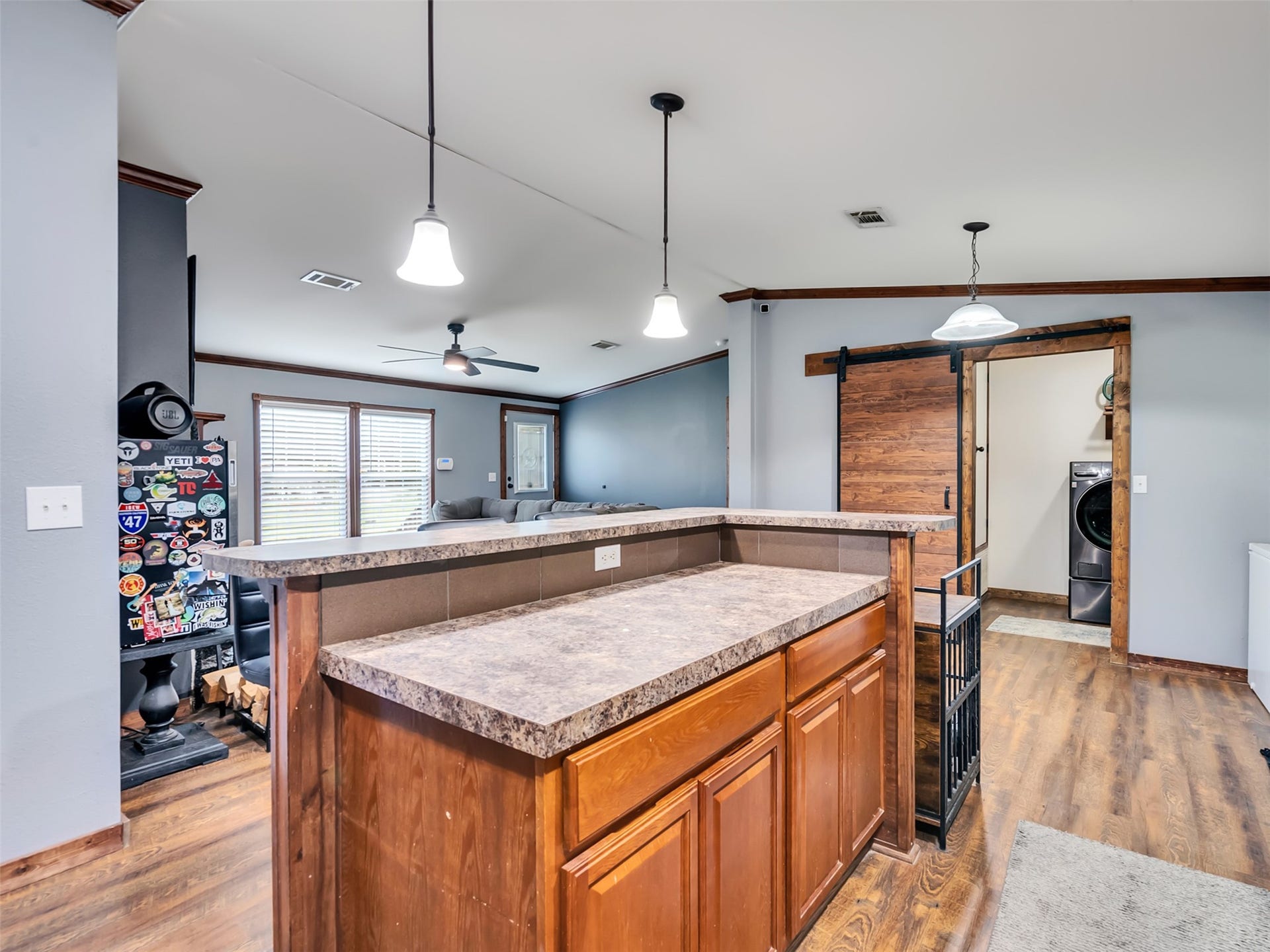 52 County Road 302, Alvin, TX 77511 52 County Road 302, Alvin, TX 77511
