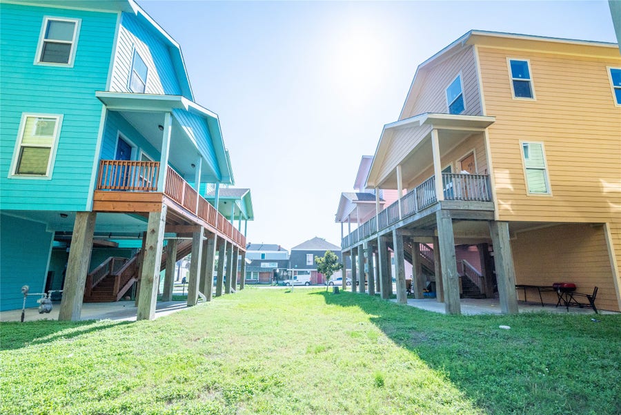 Property photo for 913 Moody Avenue, Galveston, TX