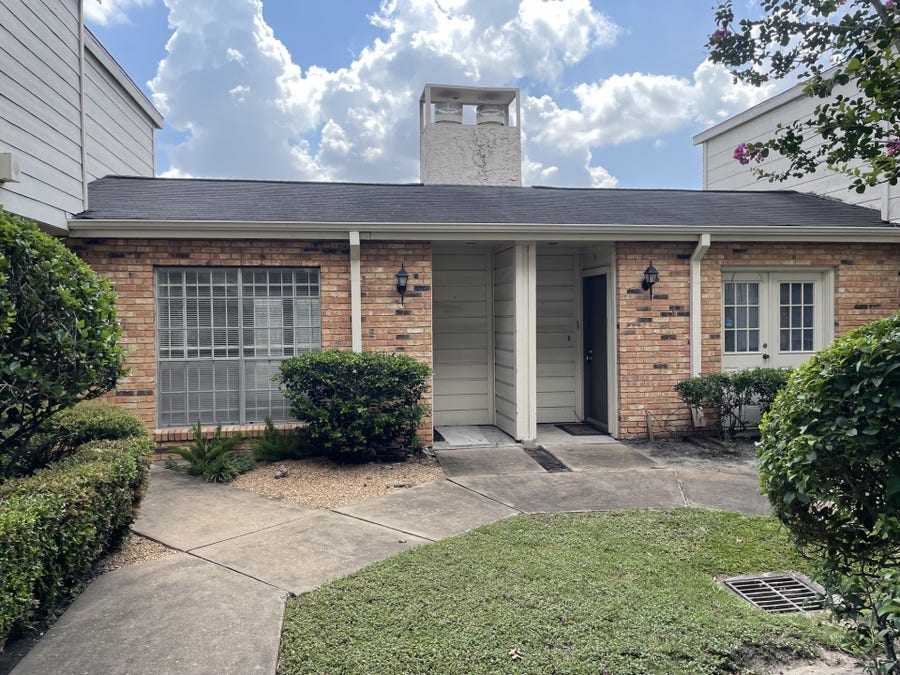 Property photo for 6201 Beverlyhill Street, #8, Houston, TX