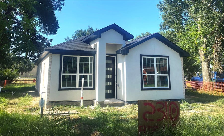 Property photo for 2310 Fitz Lee Street, Waller, TX