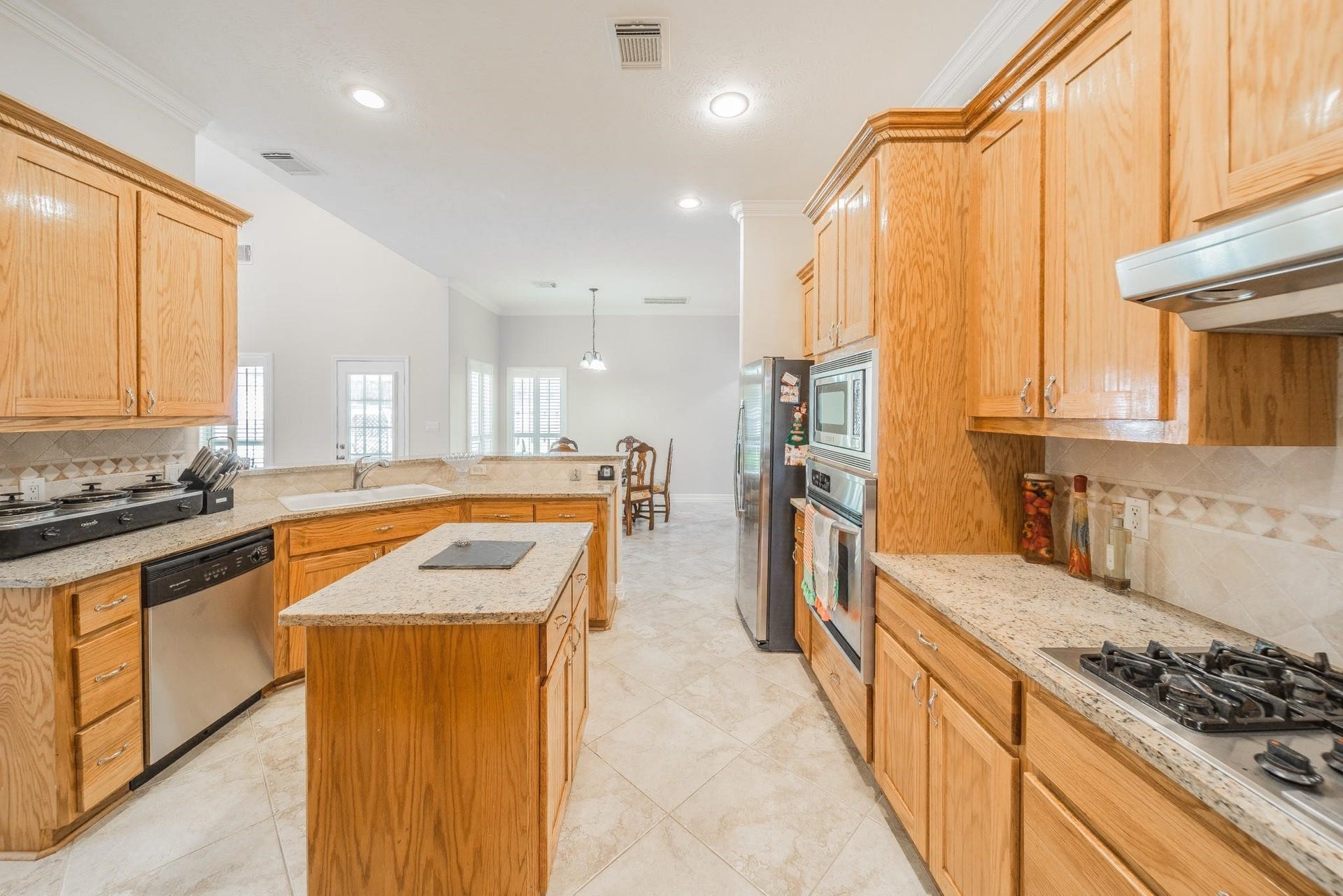 22951 Colorado Drive, Porter, TX 77365 22951 Colorado Drive, Porter, TX 77365