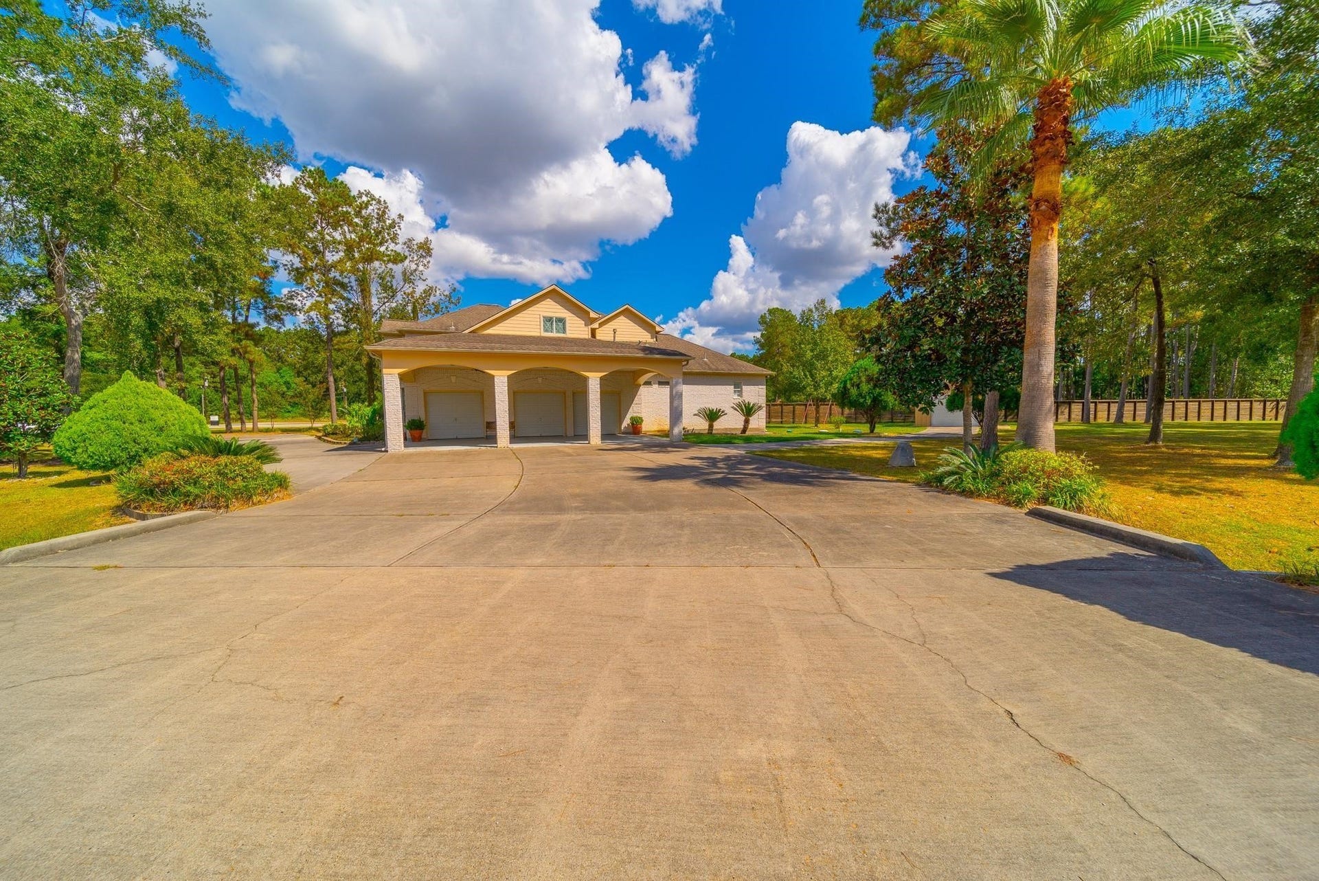 22951 Colorado Drive, Porter, TX 77365 22951 Colorado Drive, Porter, TX 77365