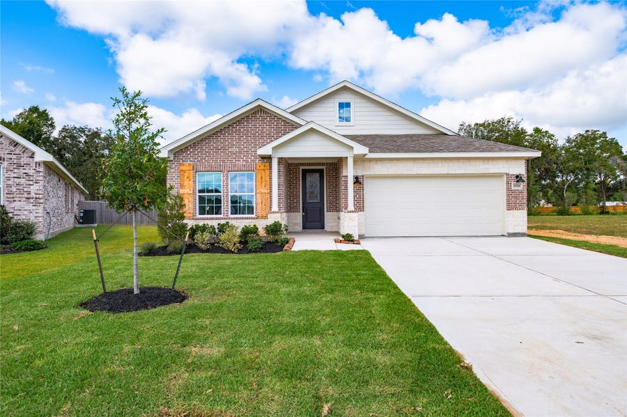 Property photo for 3926 Bur Oak Drive, Santa Fe, TX