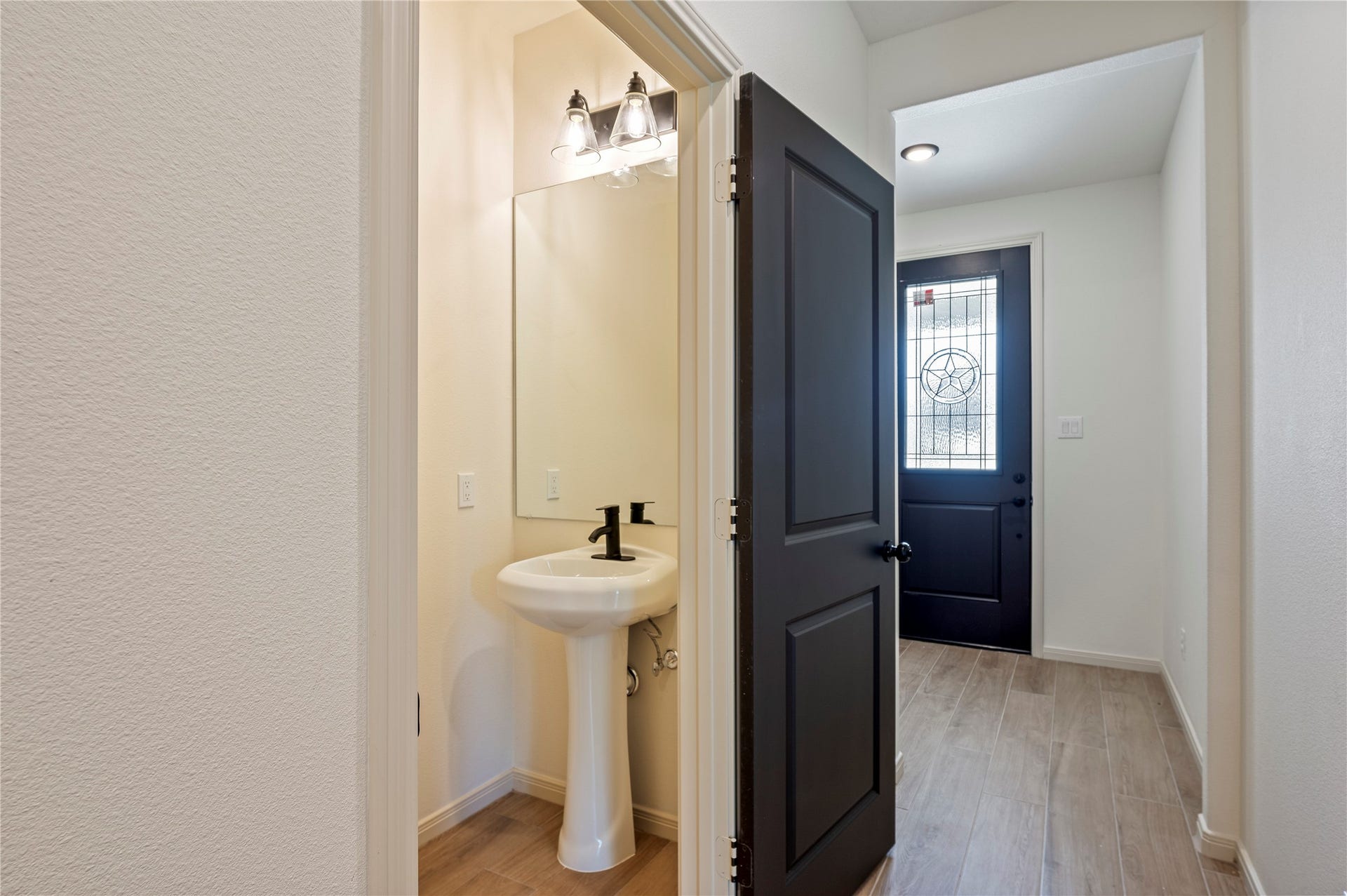 3926 Bur Oak Drive, Santa Fe, TX 77517 3926 Bur Oak Drive, Santa Fe, TX 77517