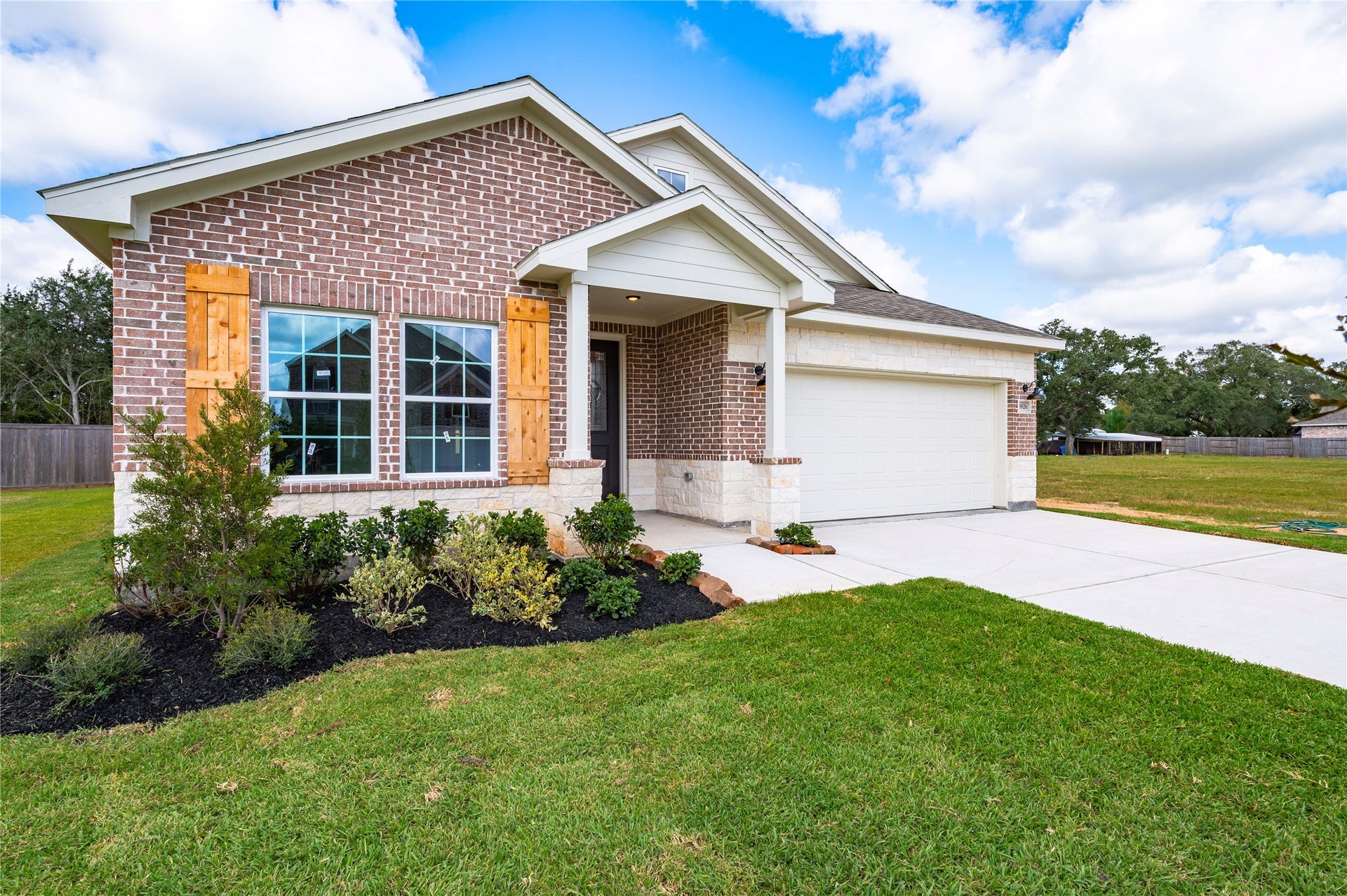3926 Bur Oak Drive, Santa Fe, TX 77517 3926 Bur Oak Drive, Santa Fe, TX 77517