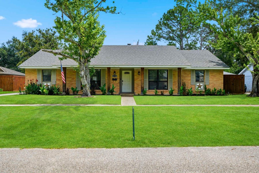 Property photo for 2110 Oceanview Drive, Seabrook, TX