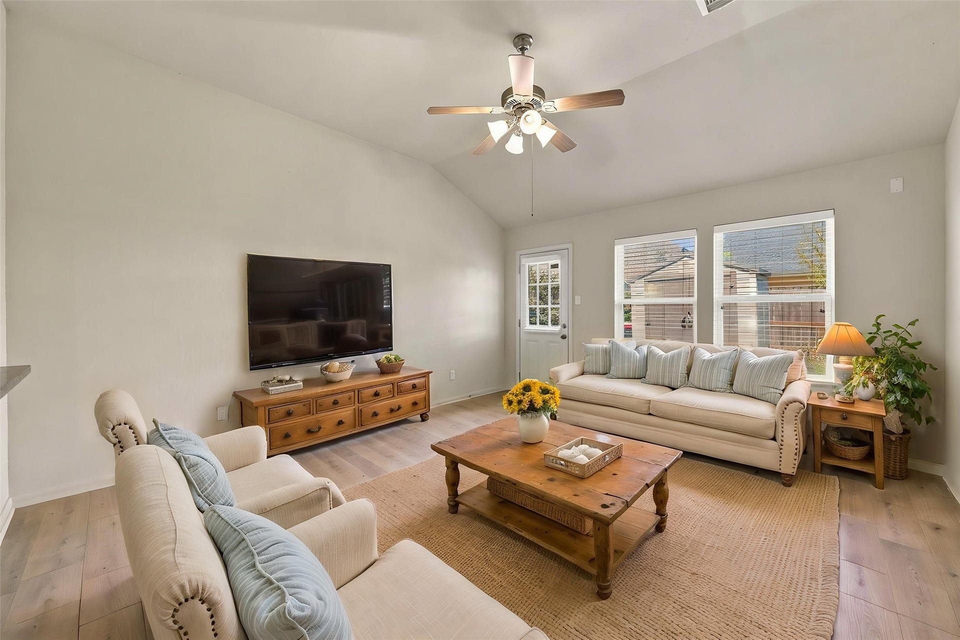 18114 Surrey Lake Lane, Richmond, TX 77407 Digital staging furniture