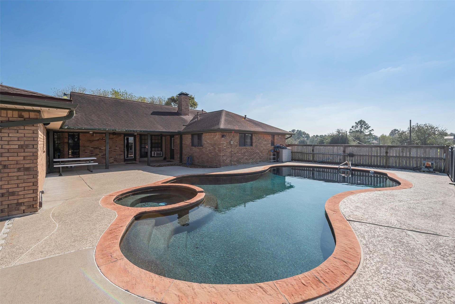 1014 Ginger Street, Santa Fe, TX 77517 1014 Ginger Street, Santa Fe, TX 77517