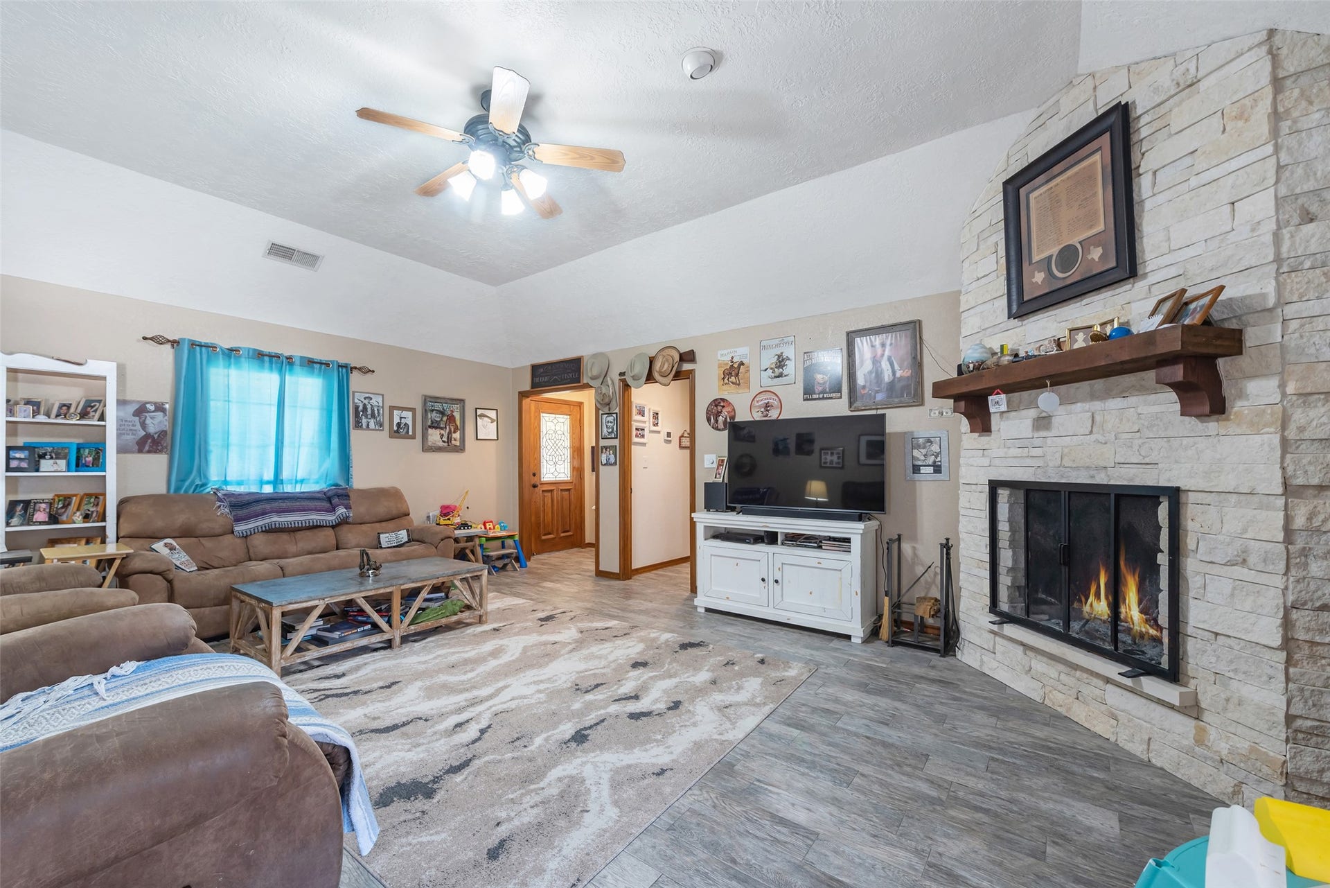 1014 Ginger Street, Santa Fe, TX 77517 1014 Ginger Street, Santa Fe, TX 77517