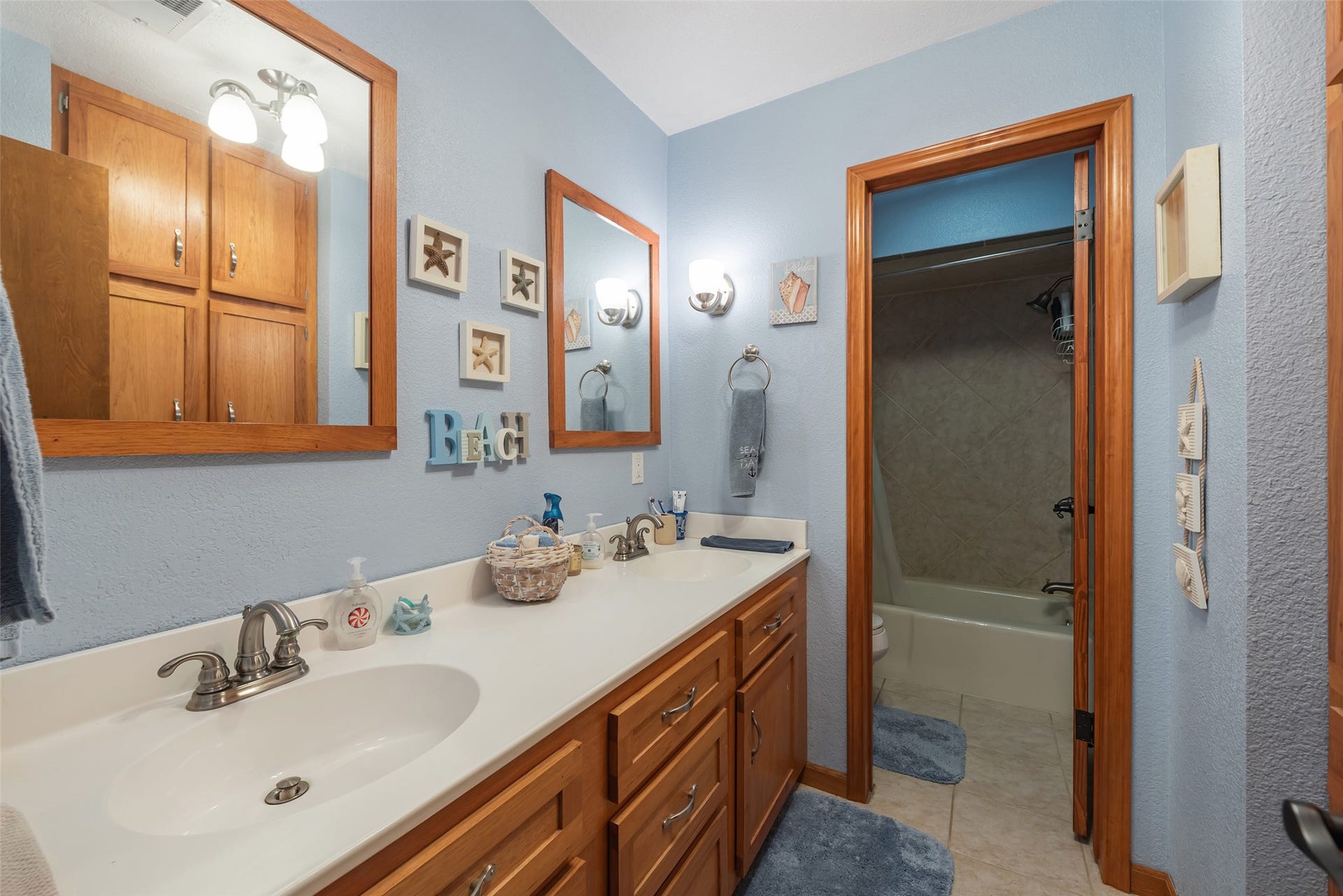 1014 Ginger Street, Santa Fe, TX 77517 1014 Ginger Street, Santa Fe, TX 77517