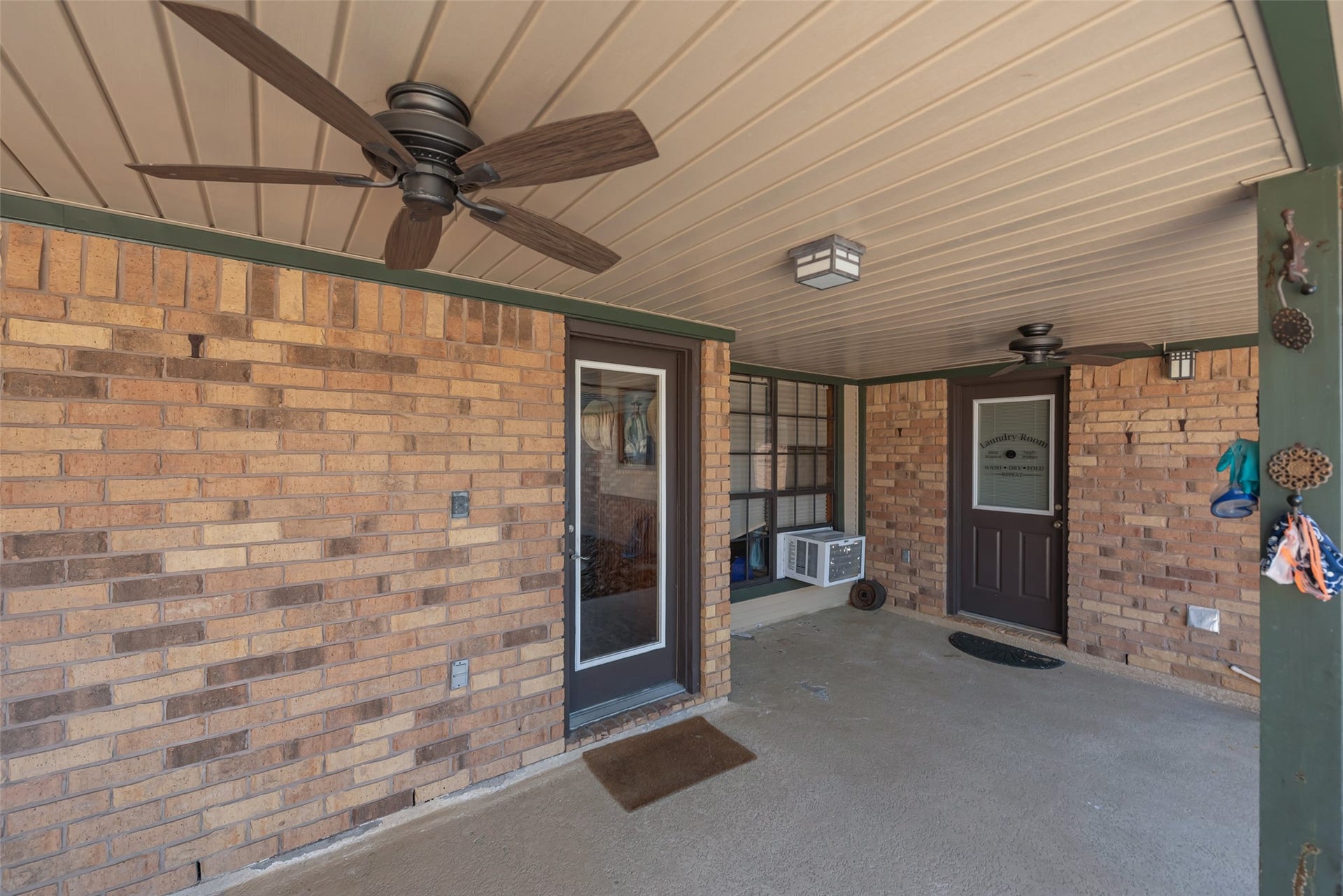 1014 Ginger Street, Santa Fe, TX 77517 1014 Ginger Street, Santa Fe, TX 77517
