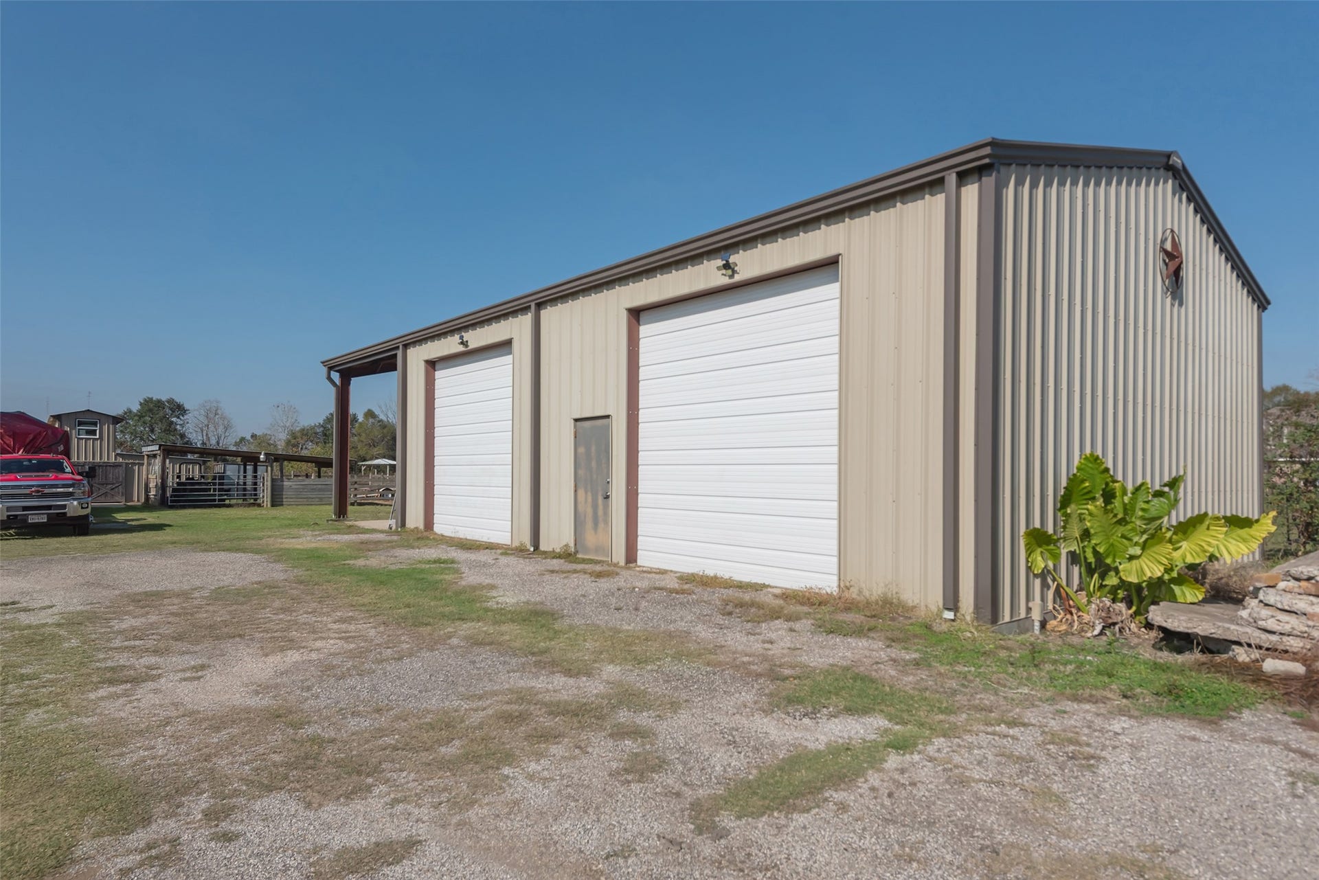 1014 Ginger Street, Santa Fe, TX 77517 1014 Ginger Street, Santa Fe, TX 77517