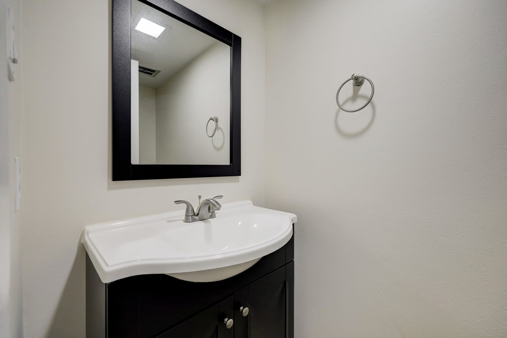 2909 Bissonnet Street, West University Place, TX 77005