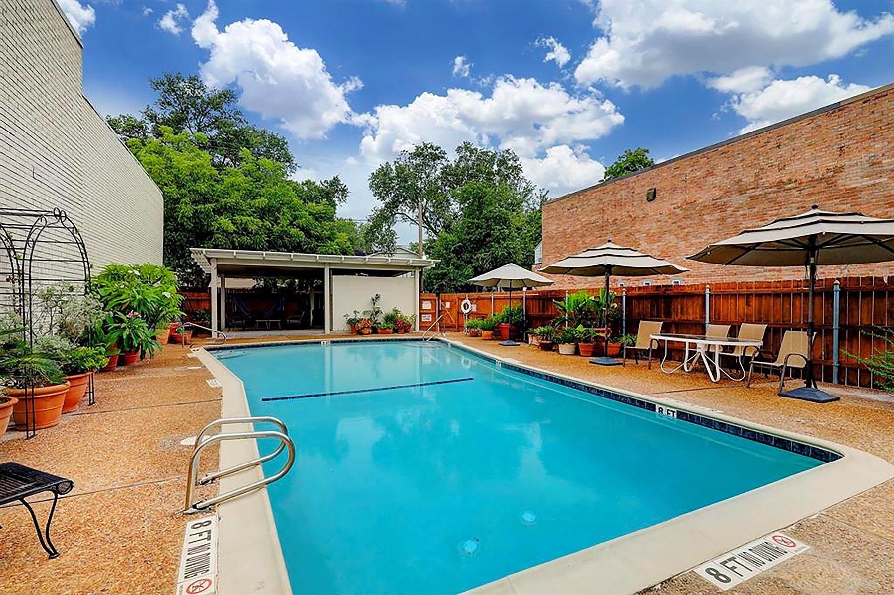 2909 Bissonnet Street, West University Place, TX 77005