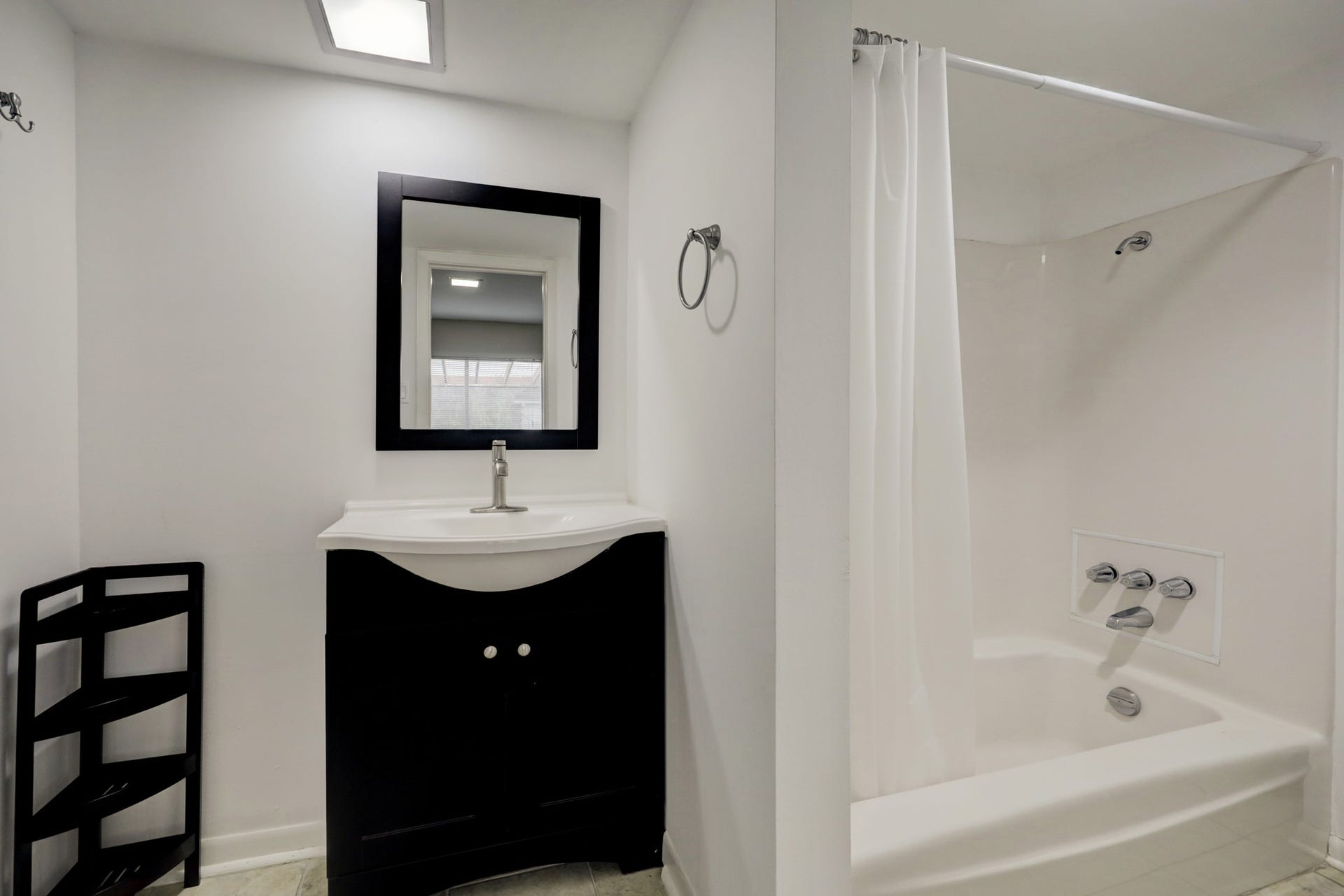 2909 Bissonnet Street, West University Place, TX 77005