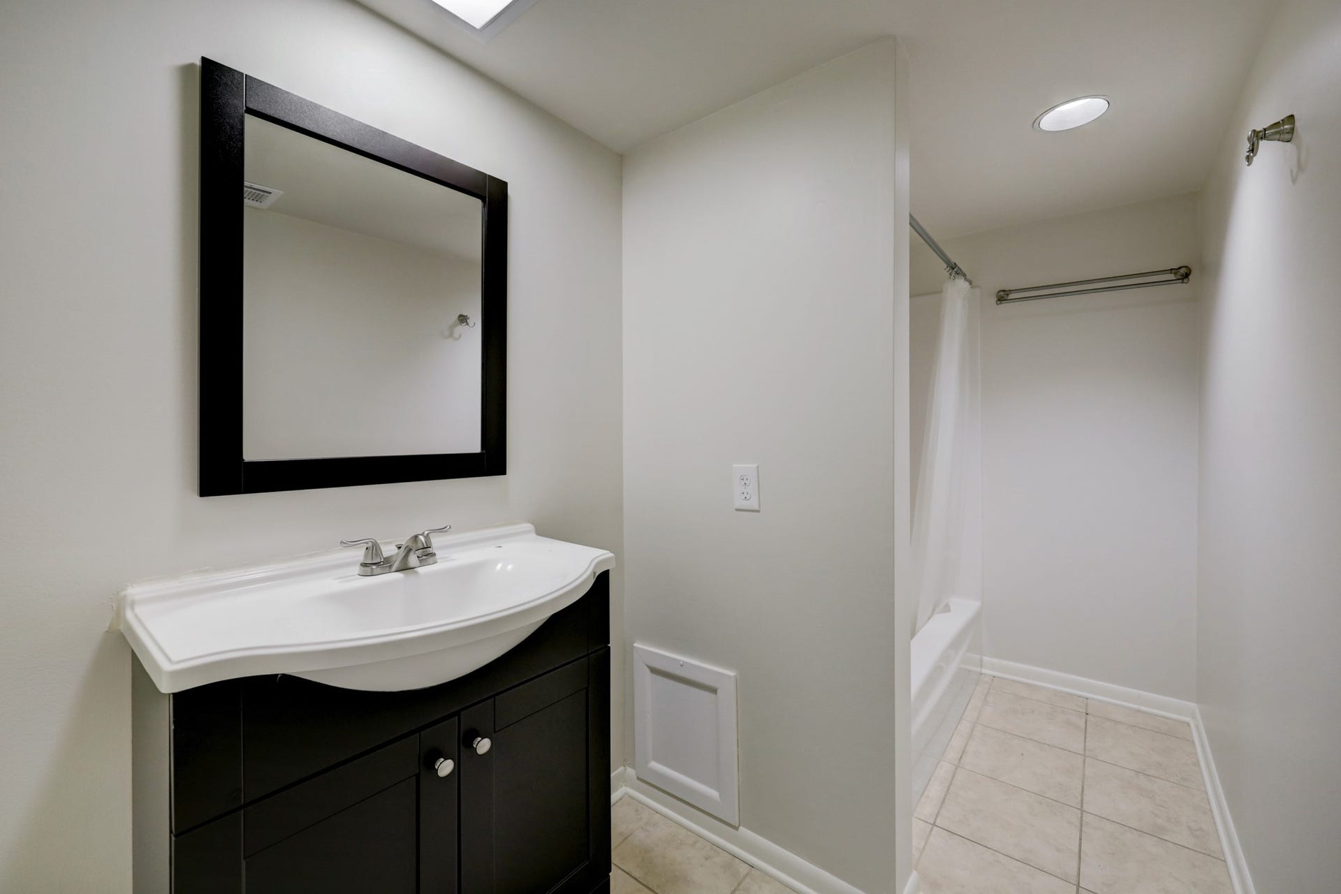 2909 Bissonnet Street, West University Place, TX 77005