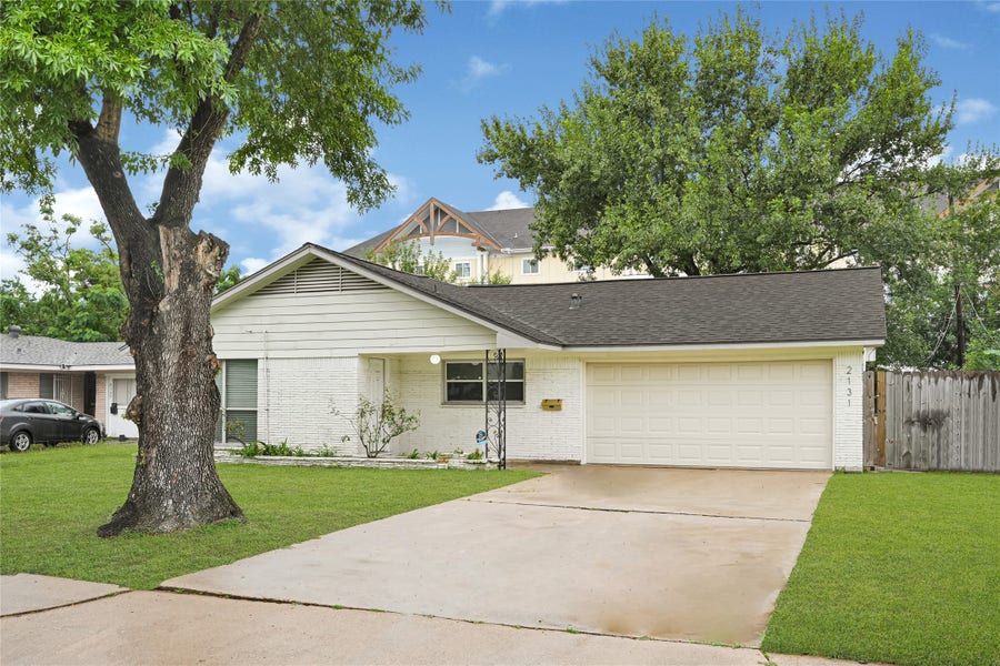 Property photo for 2131 Counter Point Drive, Houston, TX