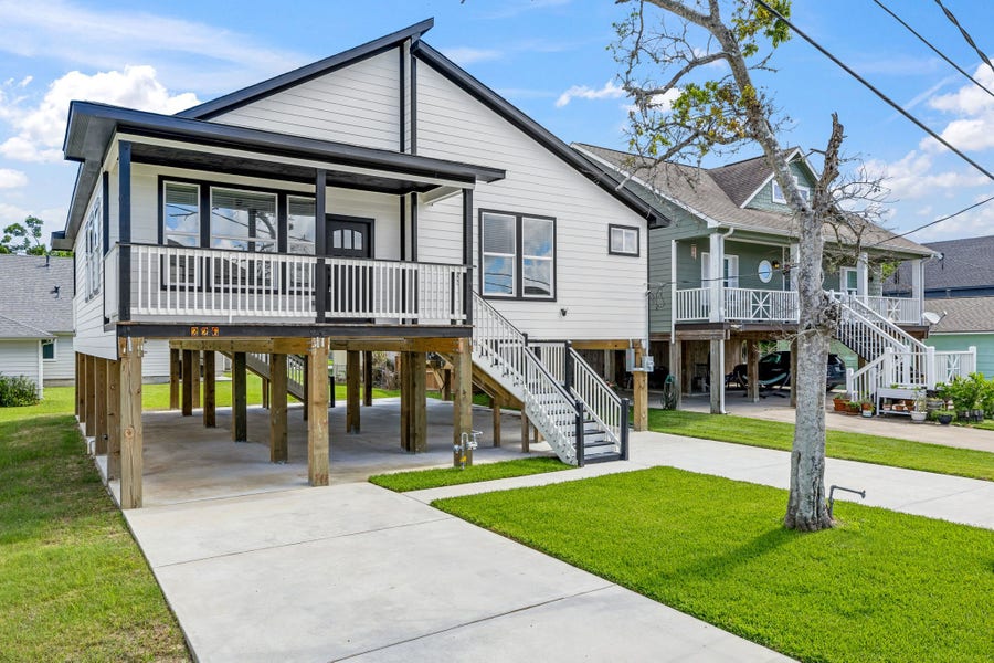 Property photo for 226 S Y Street, La Porte, TX