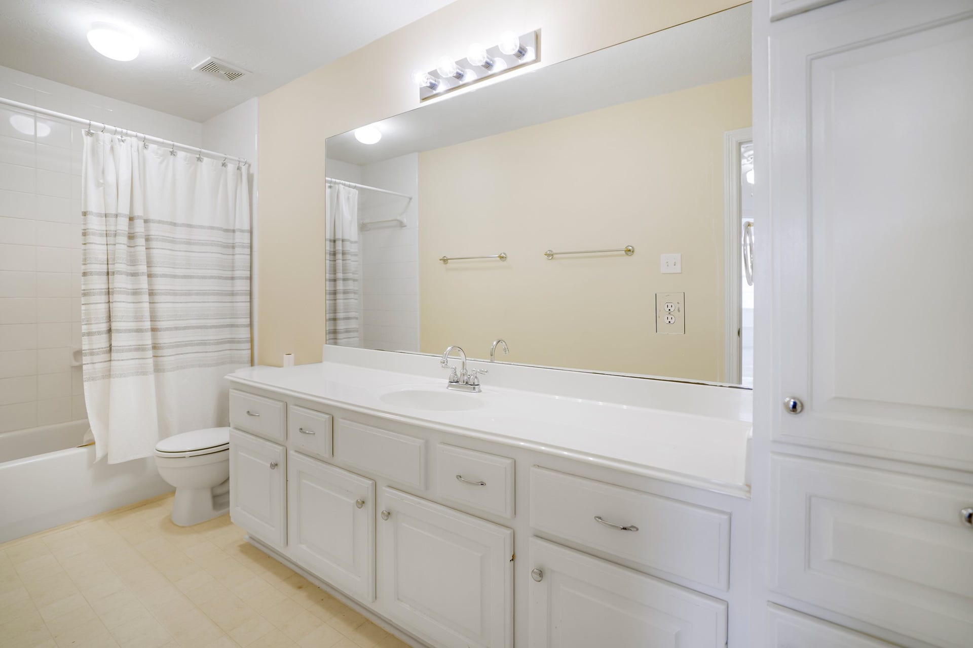 12536 Millridge Pines Court, Houston, TX 77070 12536 Millridge Pines Court, Houston, TX 77070