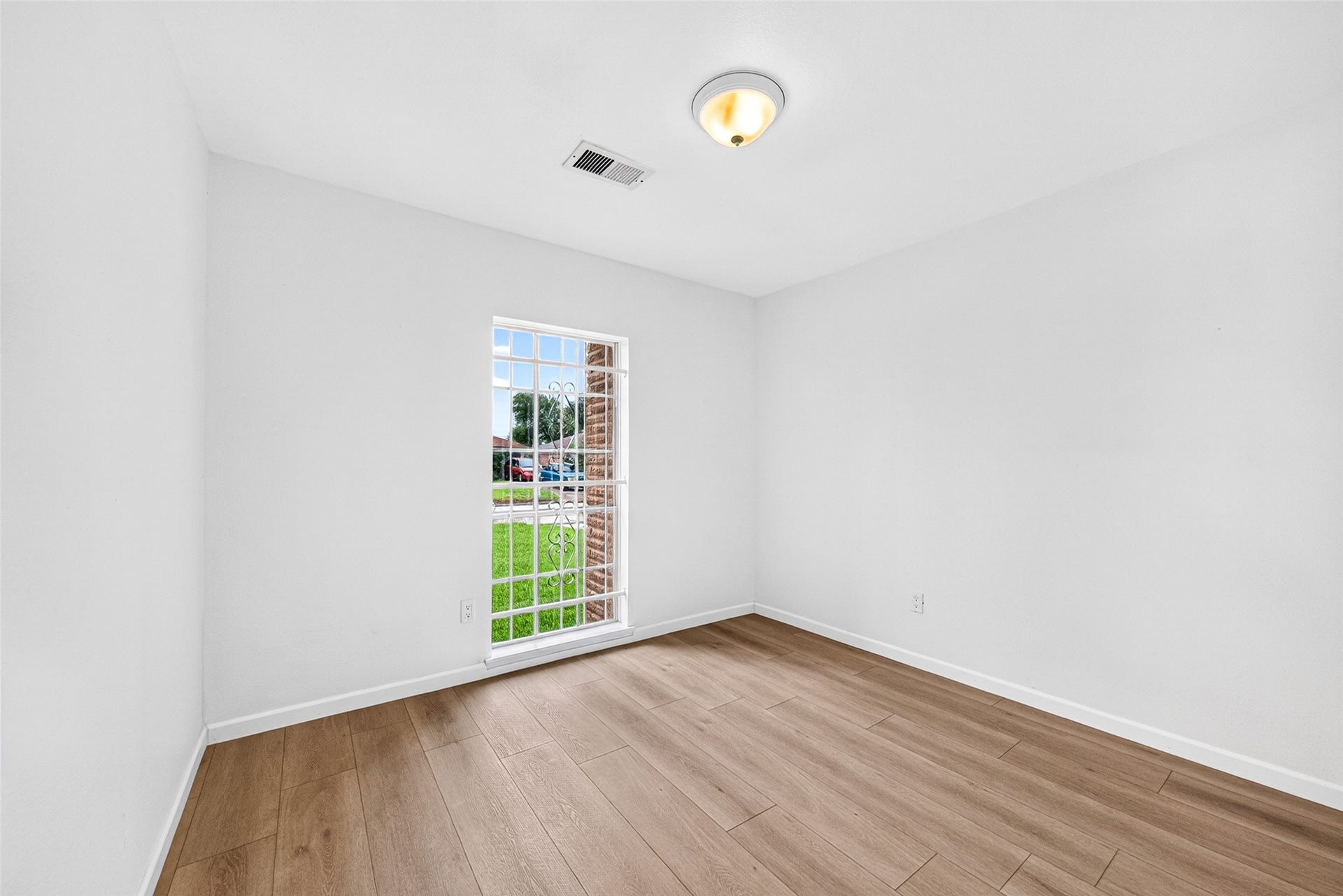 10906 Triola Lane, Houston, TX 77072 10906 Triola Lane, Houston, TX 77072