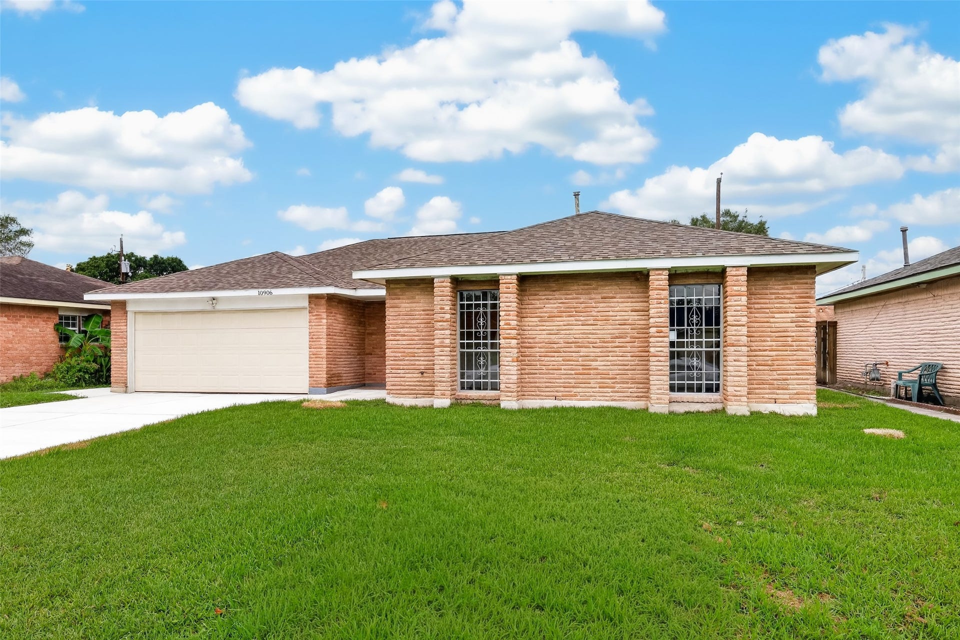 10906 Triola Lane, Houston, TX 77072 10906 Triola Lane, Houston, TX 77072