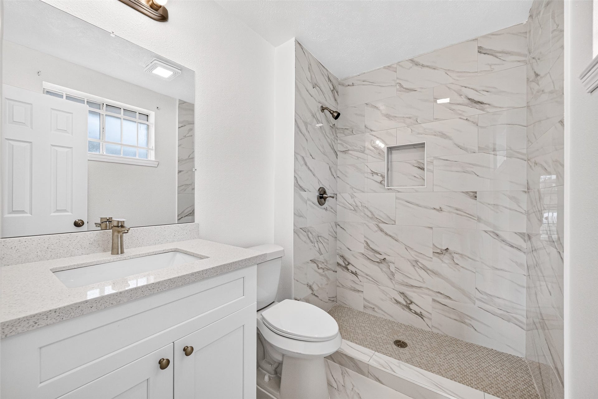 10906 Triola Lane, Houston, TX 77072 10906 Triola Lane, Houston, TX 77072