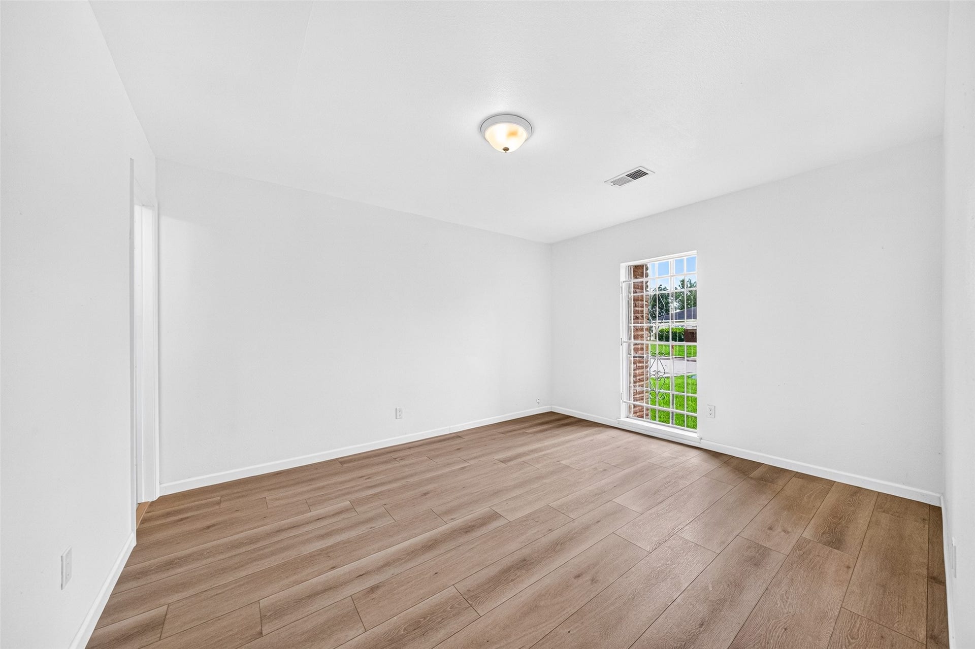 10906 Triola Lane, Houston, TX 77072 10906 Triola Lane, Houston, TX 77072