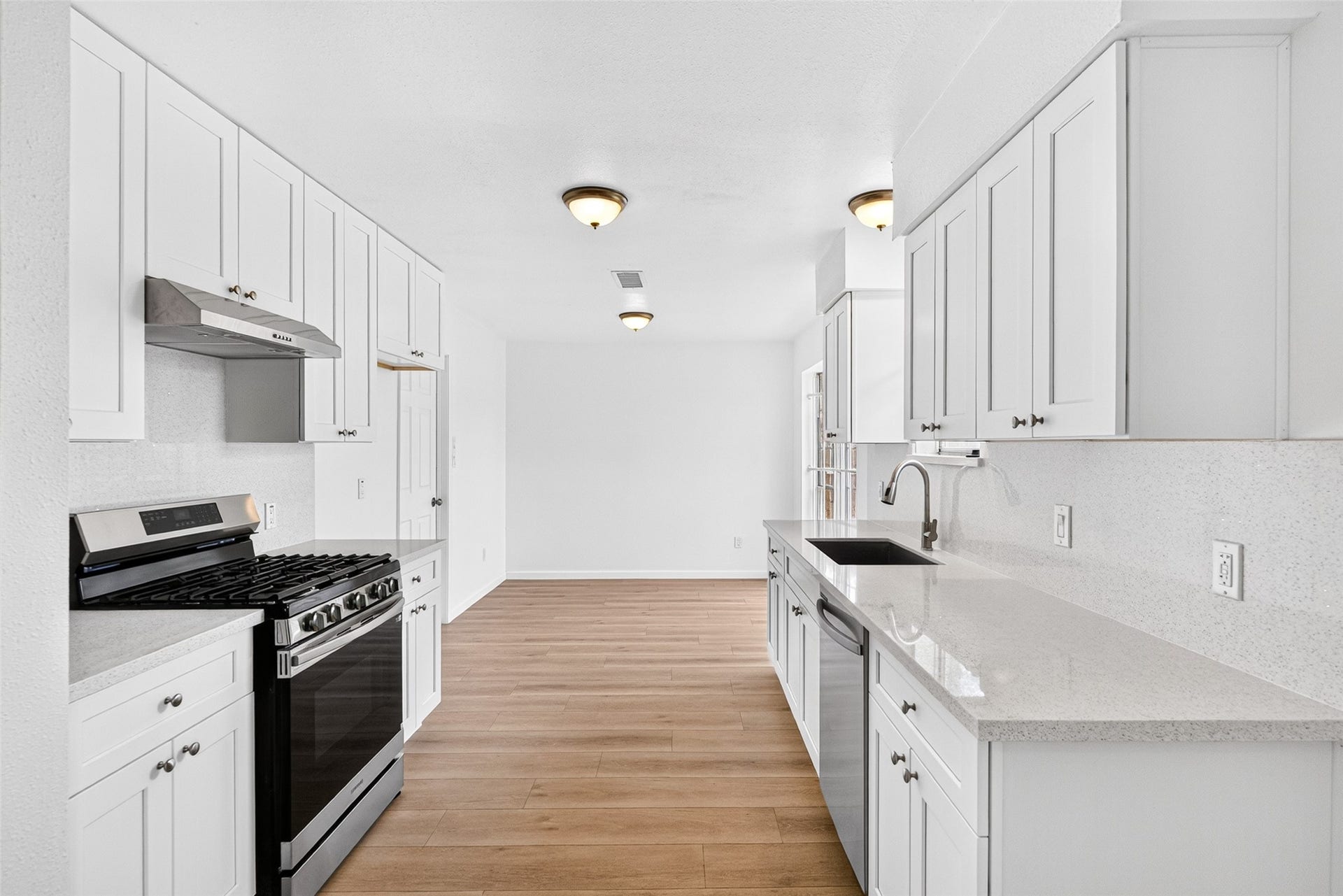 10906 Triola Lane, Houston, TX 77072 10906 Triola Lane, Houston, TX 77072