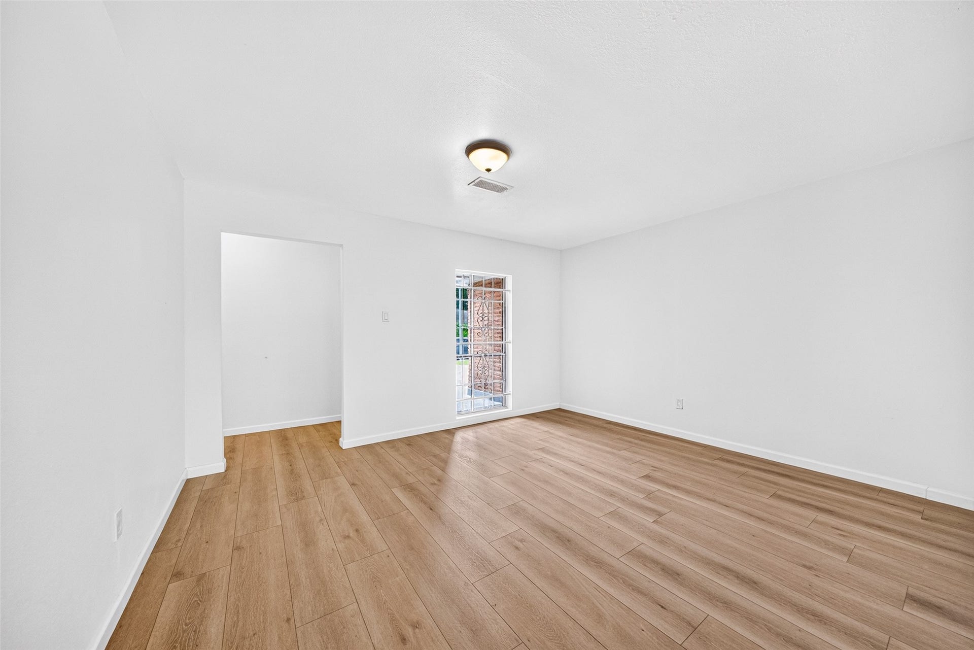 10906 Triola Lane, Houston, TX 77072 10906 Triola Lane, Houston, TX 77072