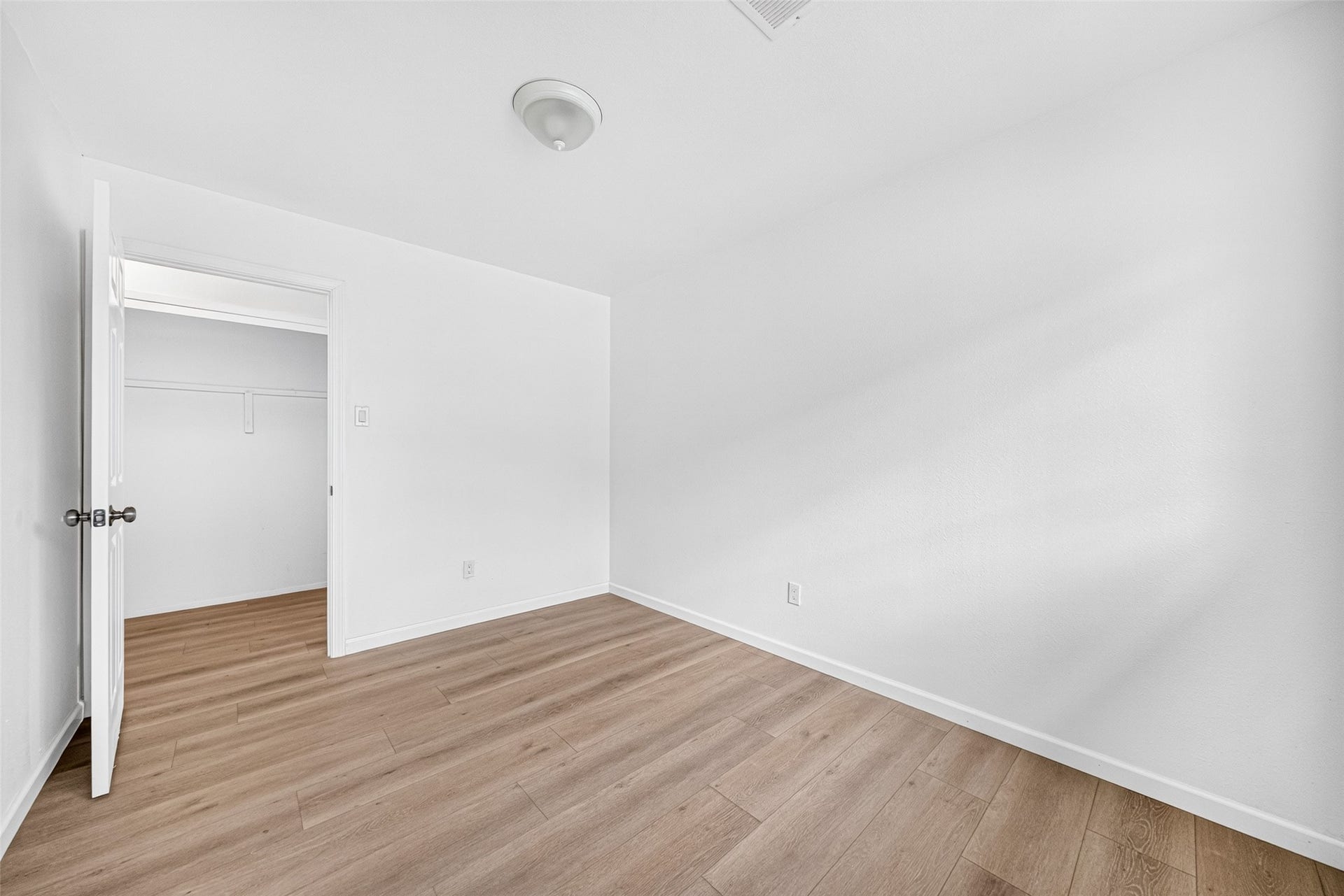 10906 Triola Lane, Houston, TX 77072 10906 Triola Lane, Houston, TX 77072