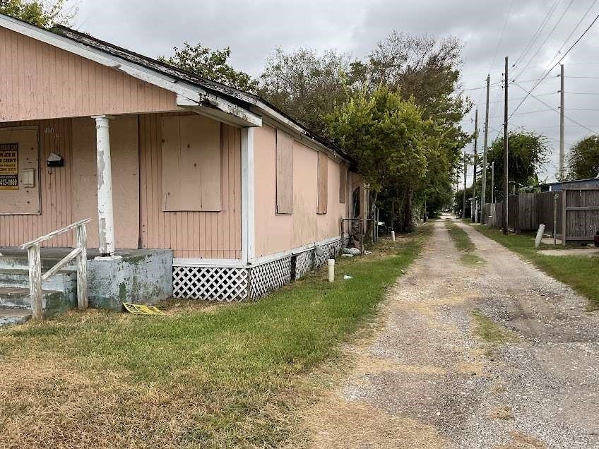 1315 52nd Street, Galveston, TX 77551 1315 52nd Street, Galveston, TX 77551